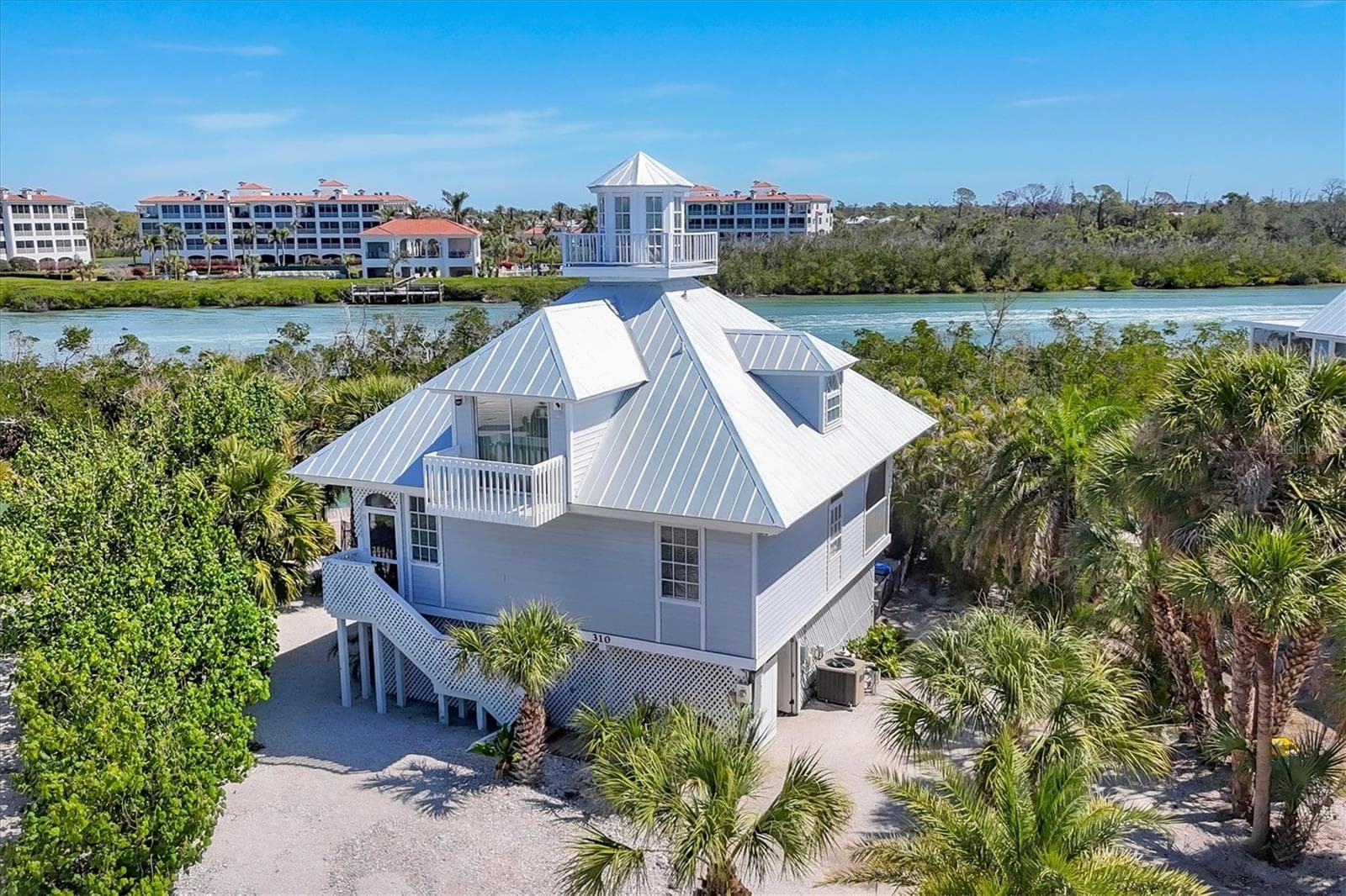 310 KETTLE HARBOR DR