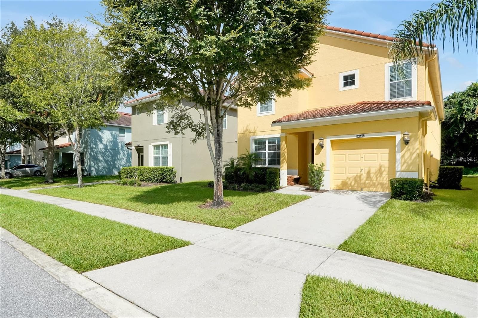 8945 CUBAN PALM RD