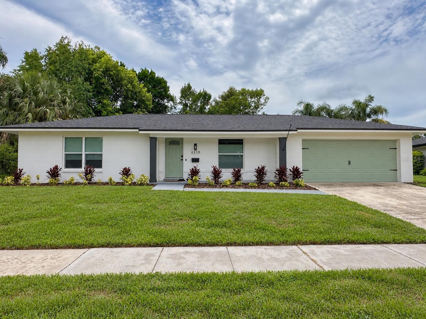 Single Family Residence at 4858 BRENDA DR, ORLANDO, photo 7 of 39