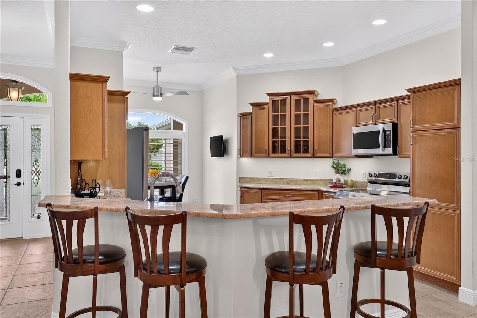 Granite Countertops, Under and Over Cabinet Lighting - 2084 NORDIC LN, THE VILLAGES