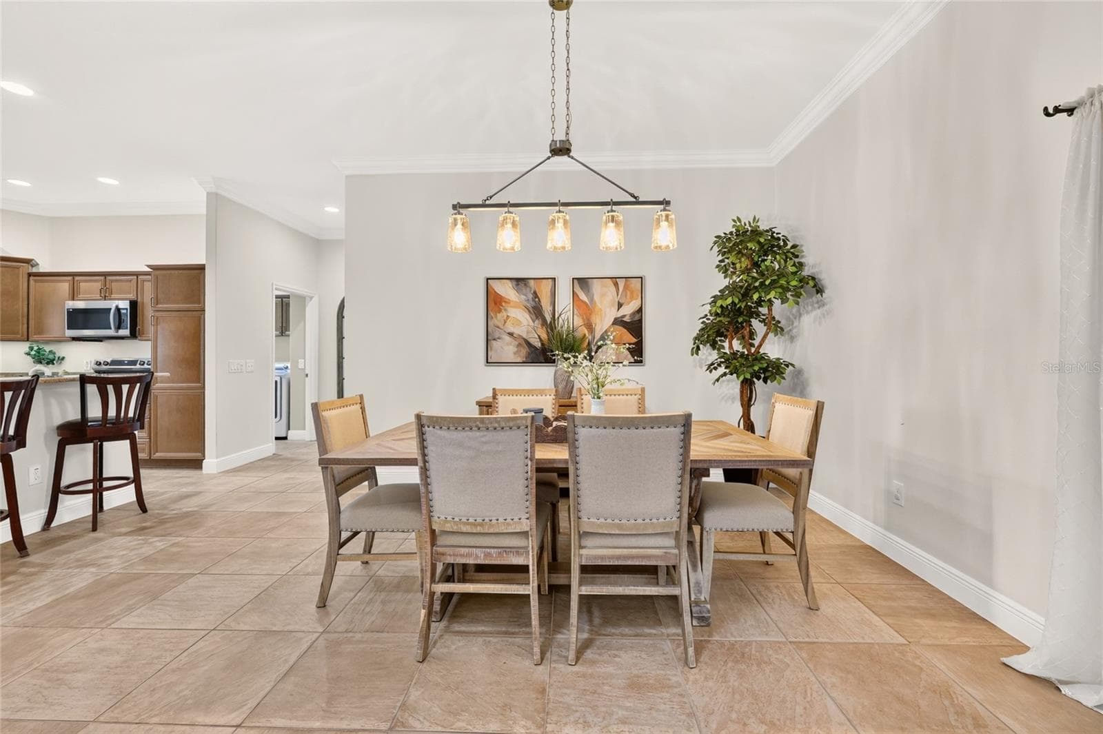 Upgraded Fixtures, Upgraded Baseboards - 2084 NORDIC LN, THE VILLAGES