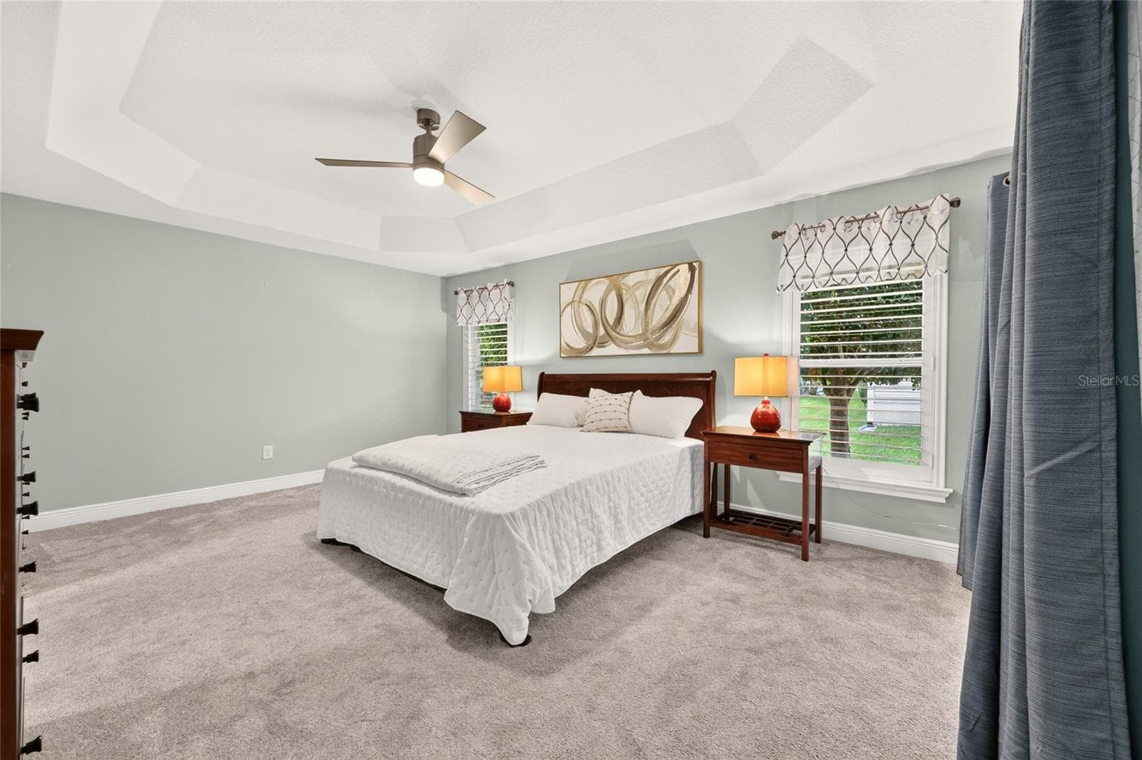 Spacious Primary En Suite Bedroom with Tray Ceiling - 2084 NORDIC LN, THE VILLAGES
