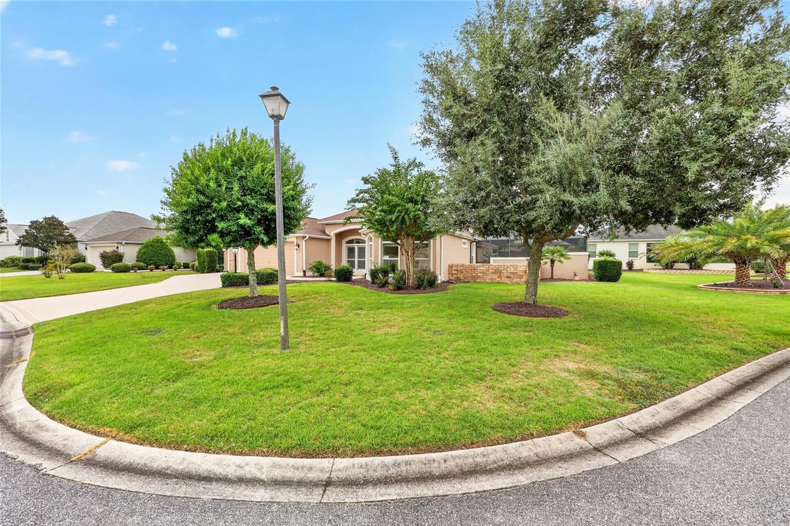 Large Corner Lot - 2084 NORDIC LN, THE VILLAGES