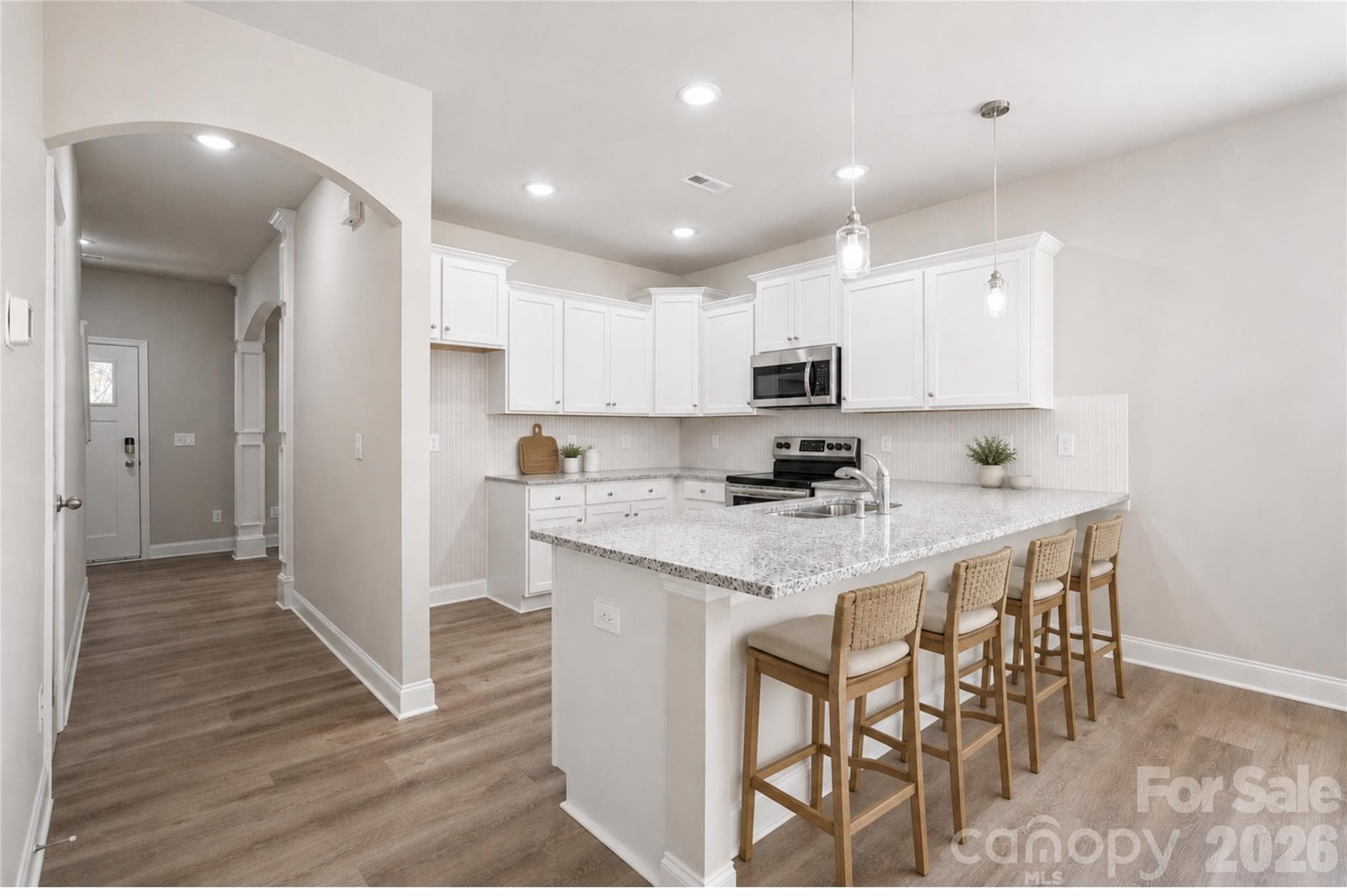 Single Family Residence at 2239 Dardan Woods Drive, Charlotte, photo 5 of 17