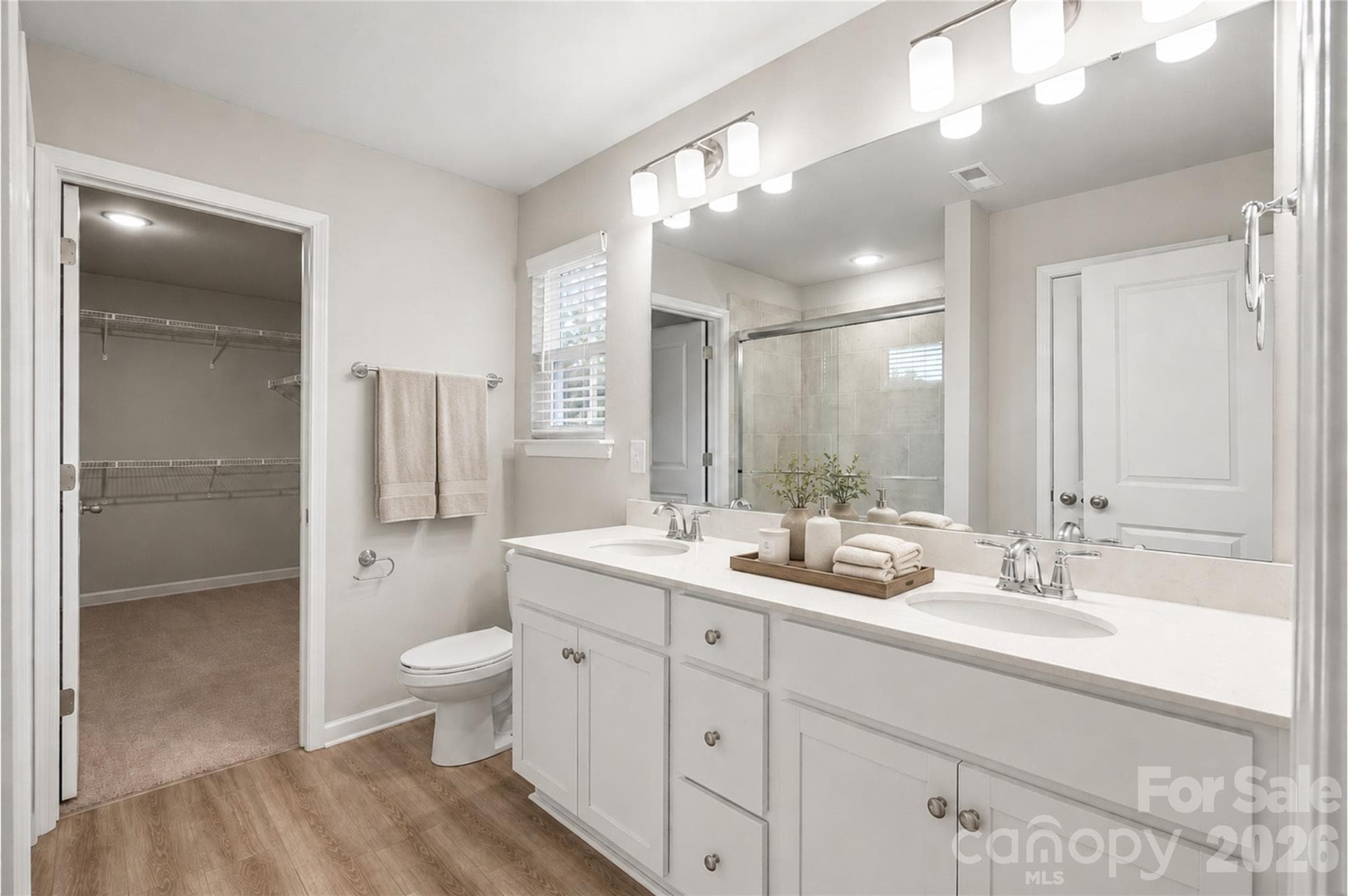 Single Family Residence at 2239 Dardan Woods Drive, Charlotte, photo 11 of 17