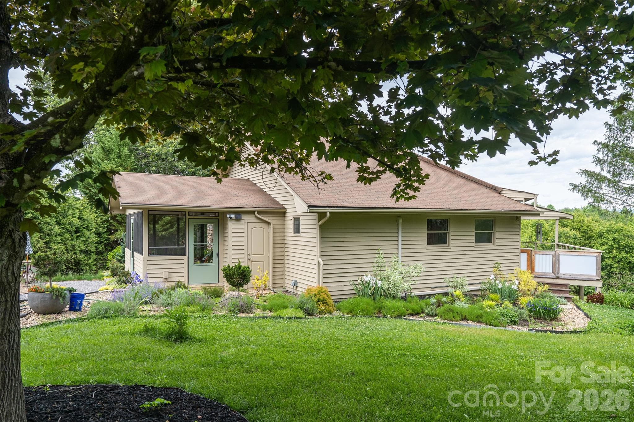 Single Family Residence at 56 and 58 Donna Lane, Alexander, photo 4 of 44