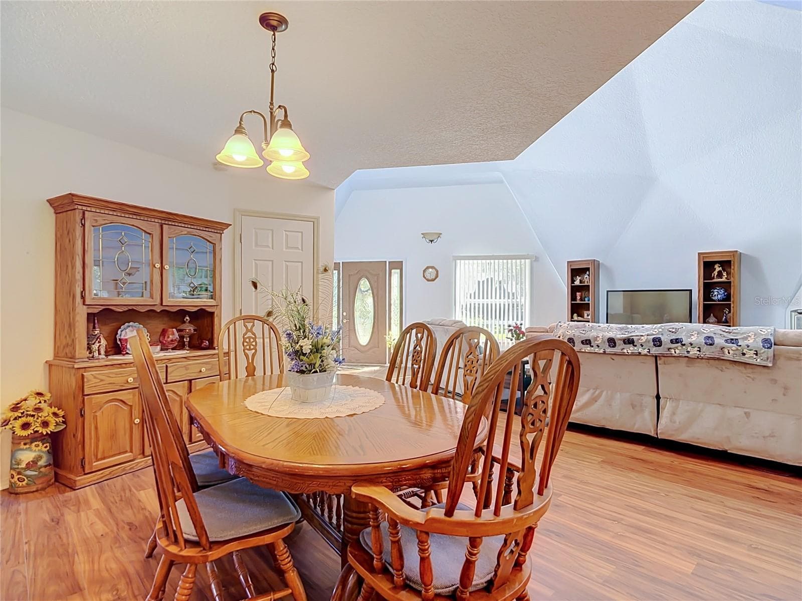 Open dining area. - 2320 BOGAERT RD, DOVER