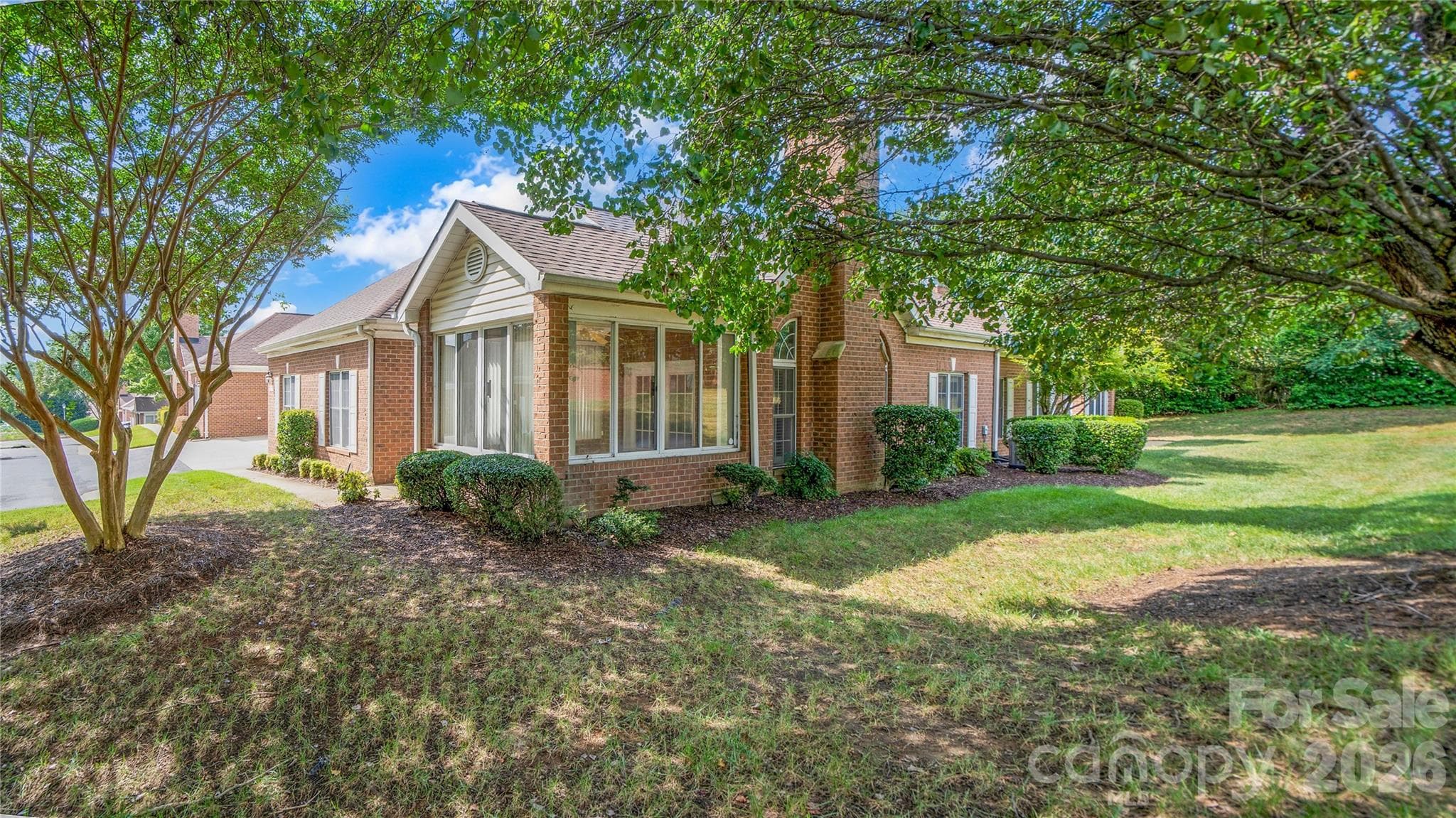 Condominium at 10925 Oakside Court, Pineville, photo 5 of 29