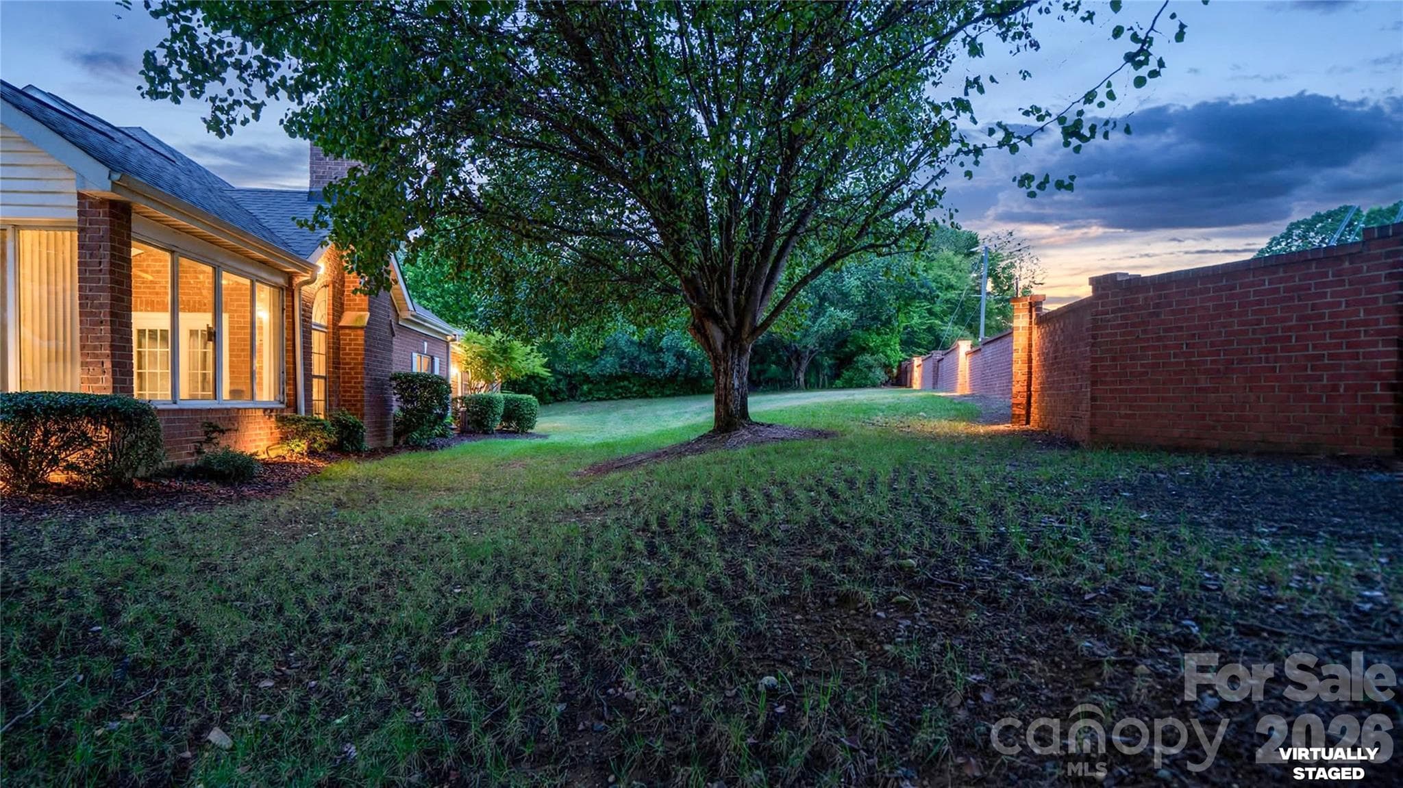 Condominium at 10925 Oakside Court, Pineville, photo 28 of 29