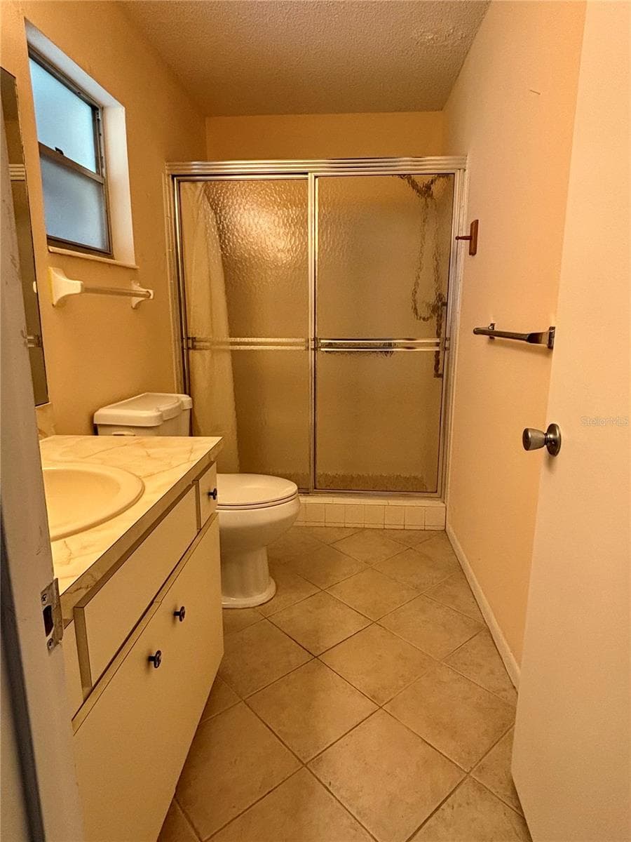 Primary Bathroom - 8920 SW 97TH LANE RD #F, OCALA