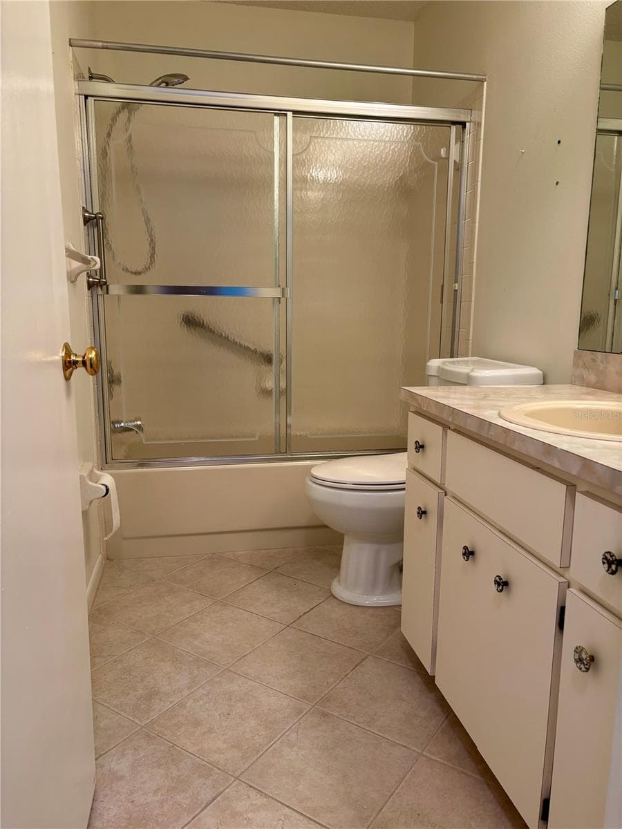 Bathroom 2 With Tub - 8920 SW 97TH LANE RD #F, OCALA
