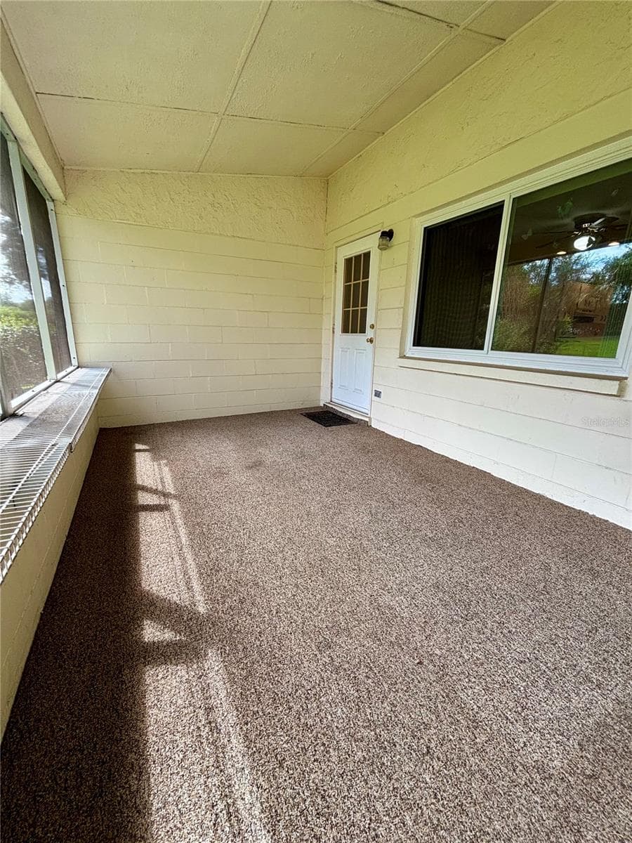 Screened in Back Porch - 8920 SW 97TH LANE RD #F, OCALA