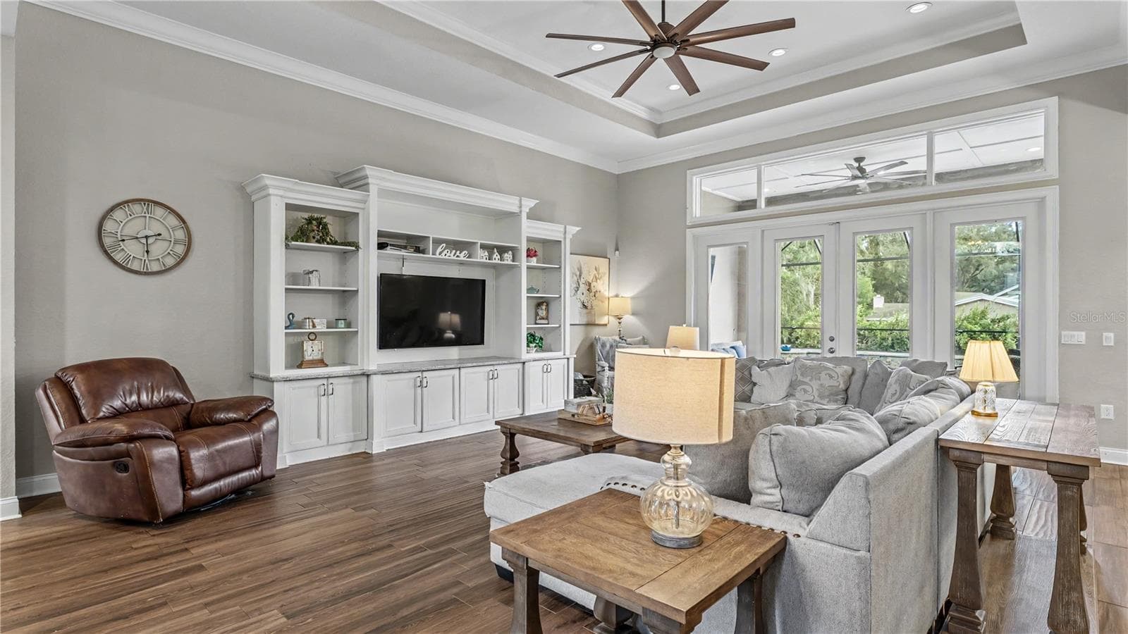 Single Family Residence at 1539 HOLLINGSWORTH CREEK CT, LAKELAND, photo 6 of 50