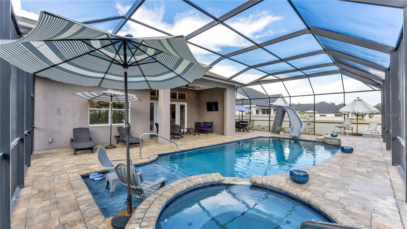 Single Family Residence at 1539 HOLLINGSWORTH CREEK CT, LAKELAND, photo 39 of 50