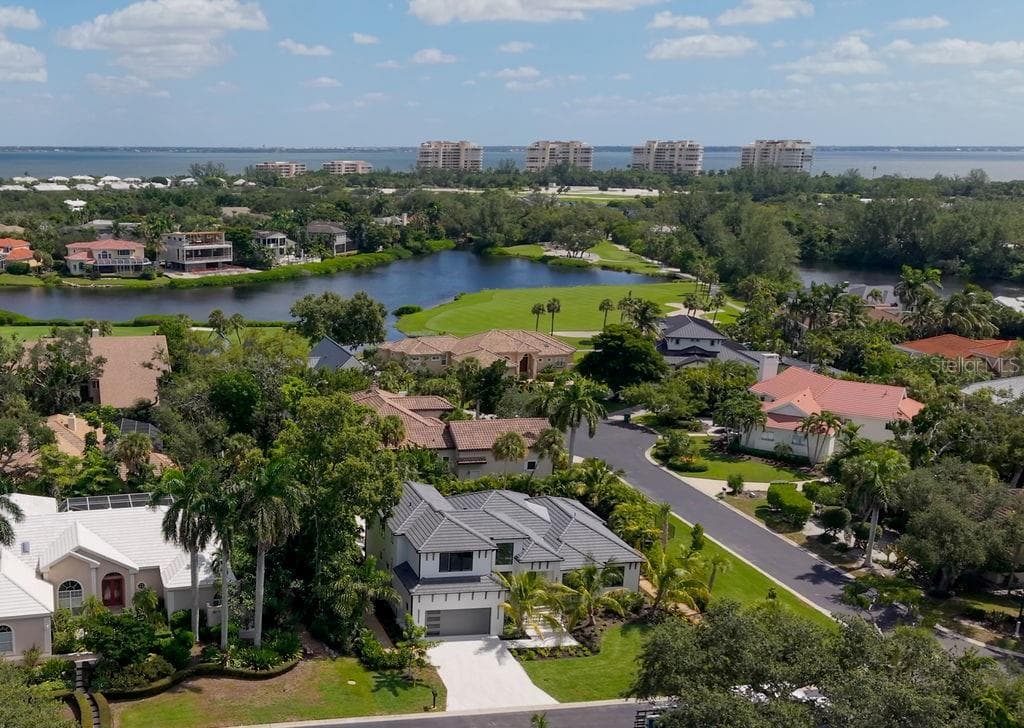 The Bayou sits on the golf course of the Long Boat Key Country Club also offering beach club, tennis center, pickleball, and various restaurants. - 3360 BAYOU SOUND, LONGBOAT KEY