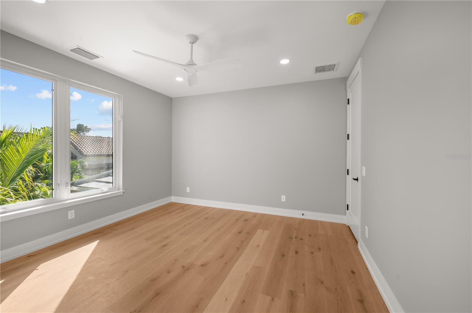 Second floor -5th bedroom overlooks the back yard with walk in closet and full designer bathroom. - 3360 BAYOU SOUND, LONGBOAT KEY