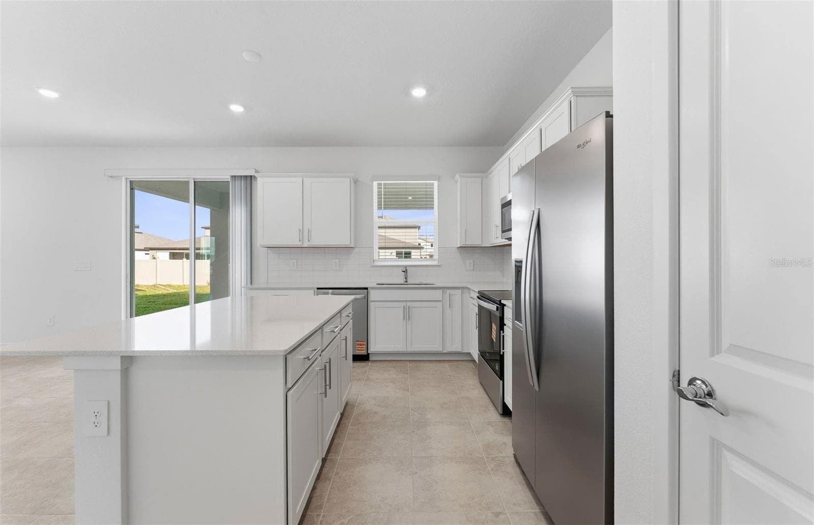 Model Representation - 11133 SYCAMORE GLEN LOOP, THONOTOSASSA
