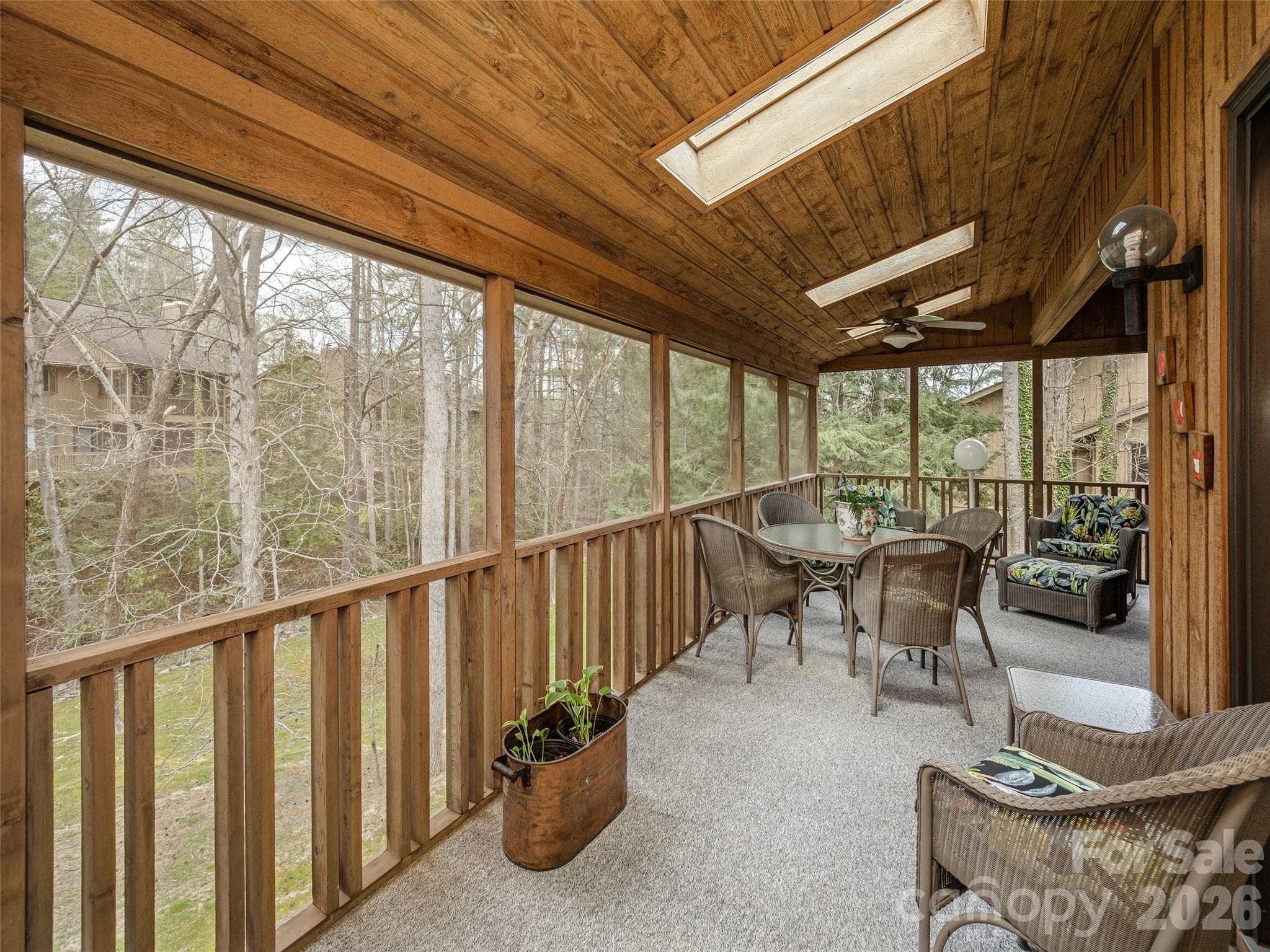 Condominium at 601 Red Oak Drive, Hendersonville, photo 9 of 41