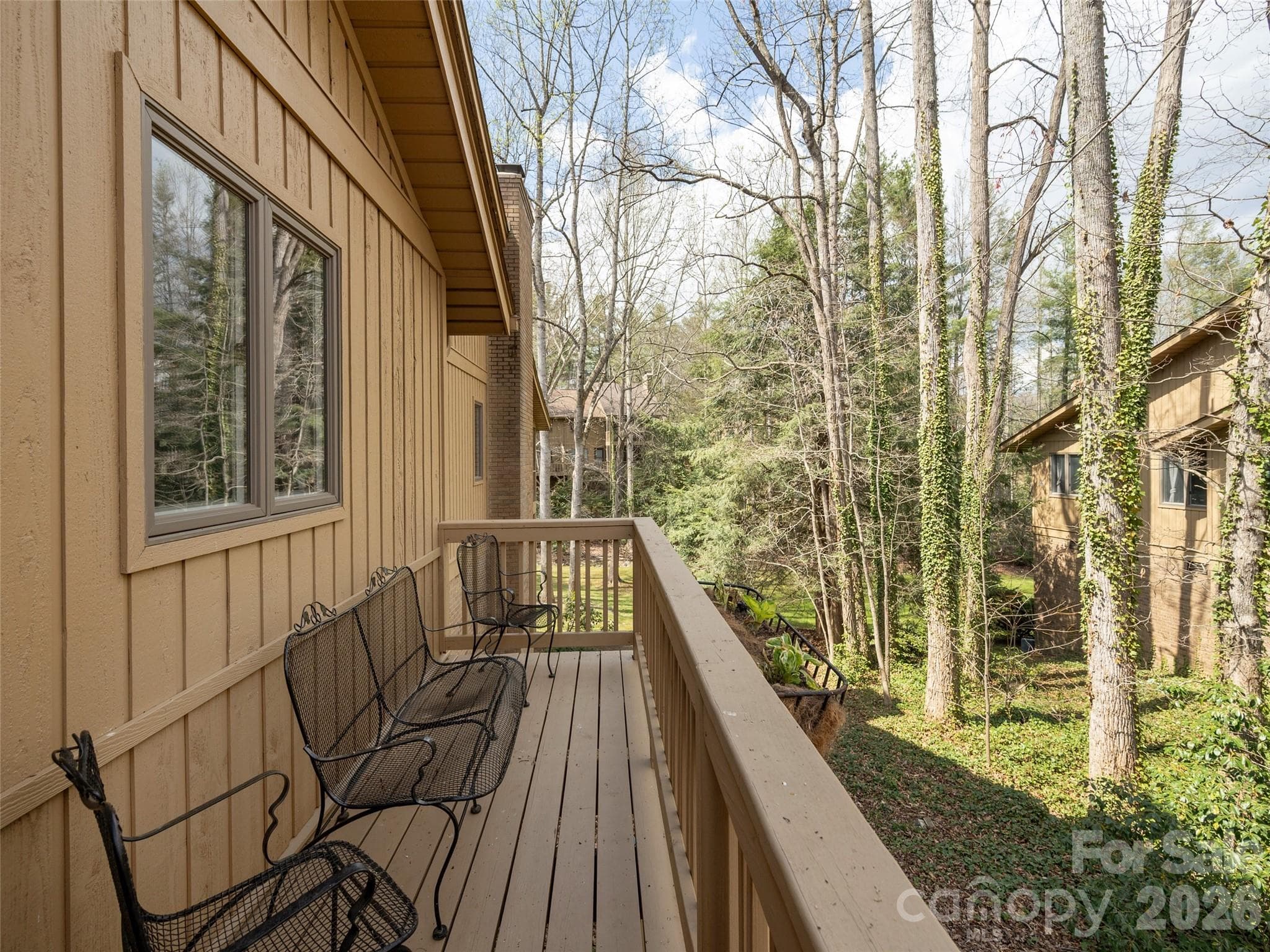 Condominium at 601 Red Oak Drive, Hendersonville, photo 20 of 41