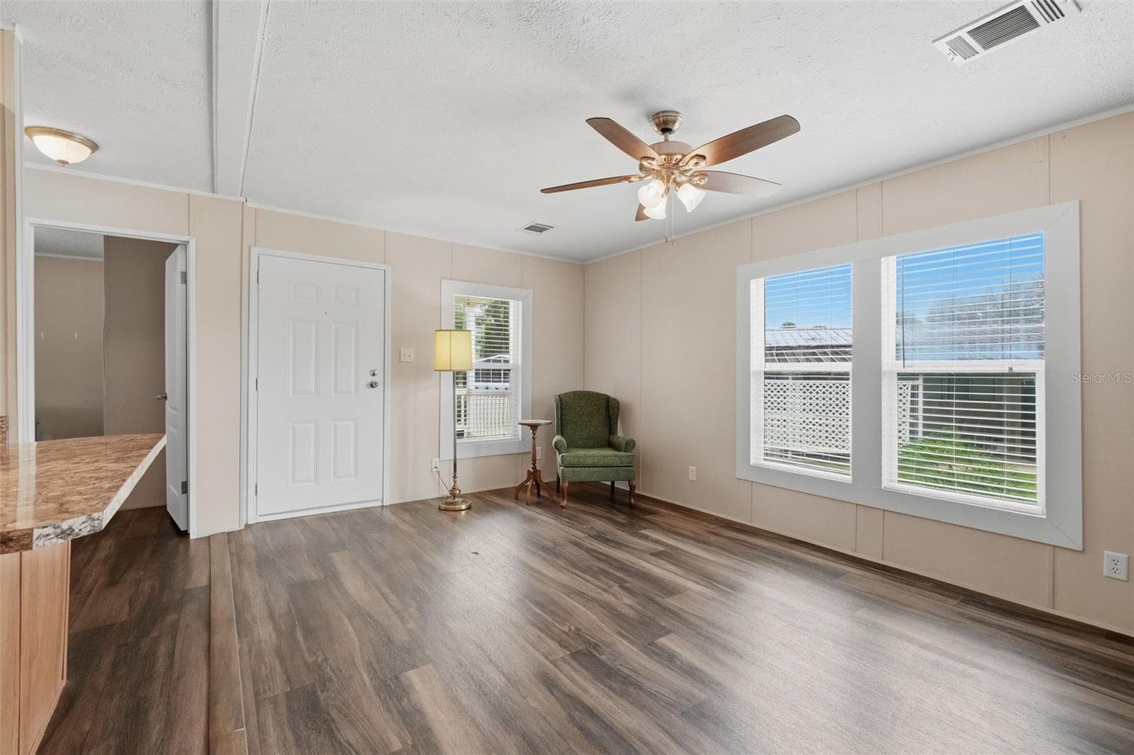 Living room - 4340 CYPRESS WAY, EDGEWATER
