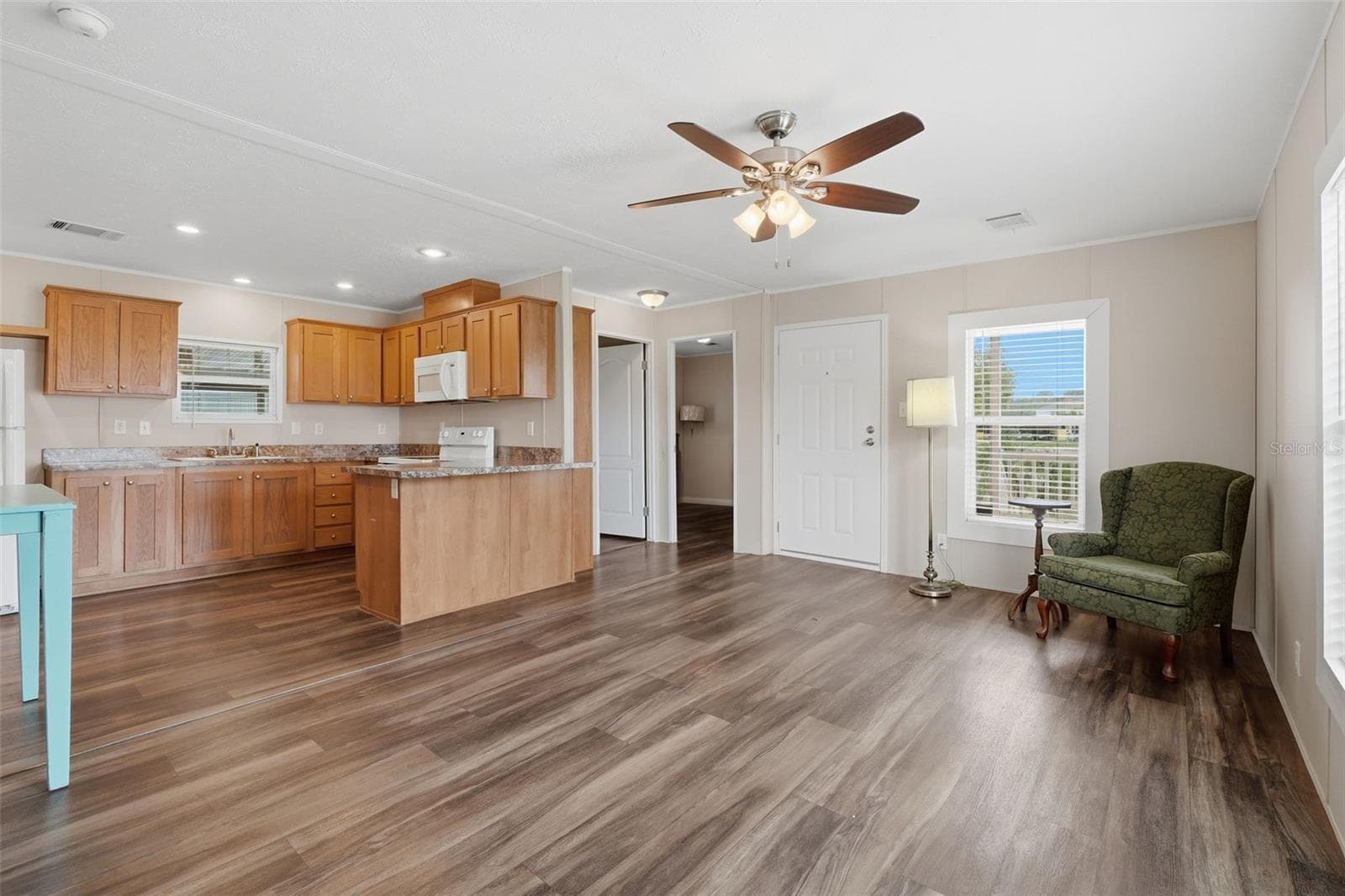 Living room/kitchen - 4340 CYPRESS WAY, EDGEWATER