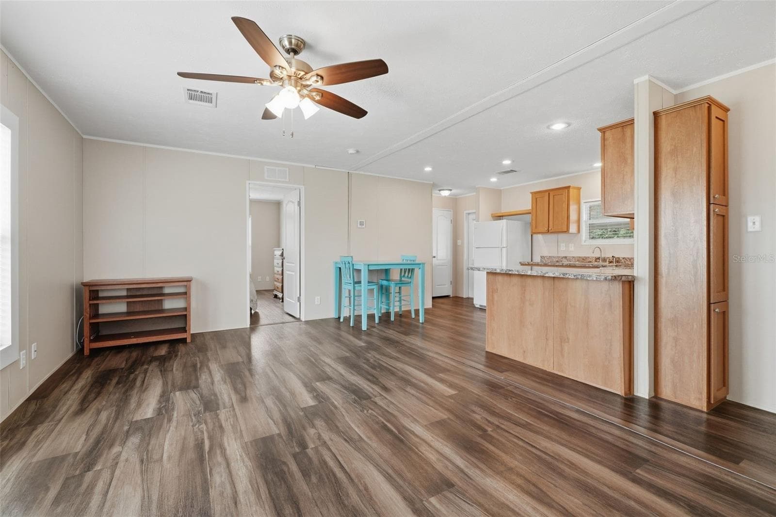Living room/kitchen - 4340 CYPRESS WAY, EDGEWATER