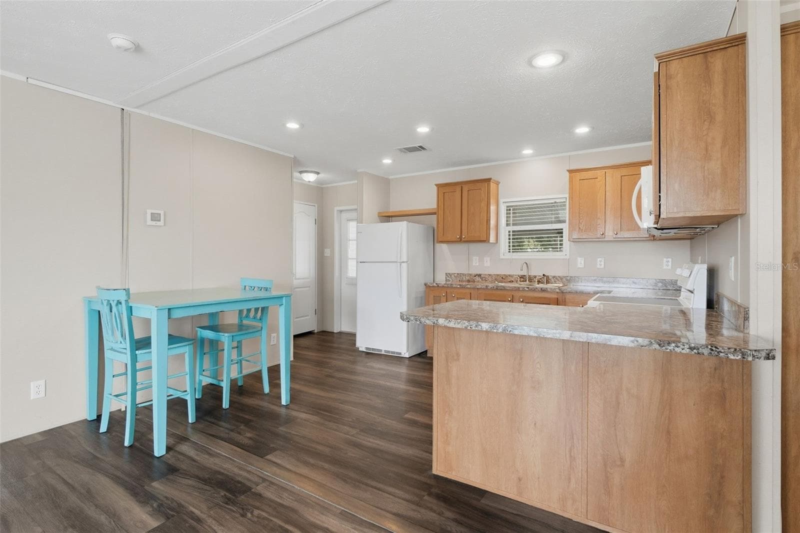 Kitchen/dining area - 4340 CYPRESS WAY, EDGEWATER