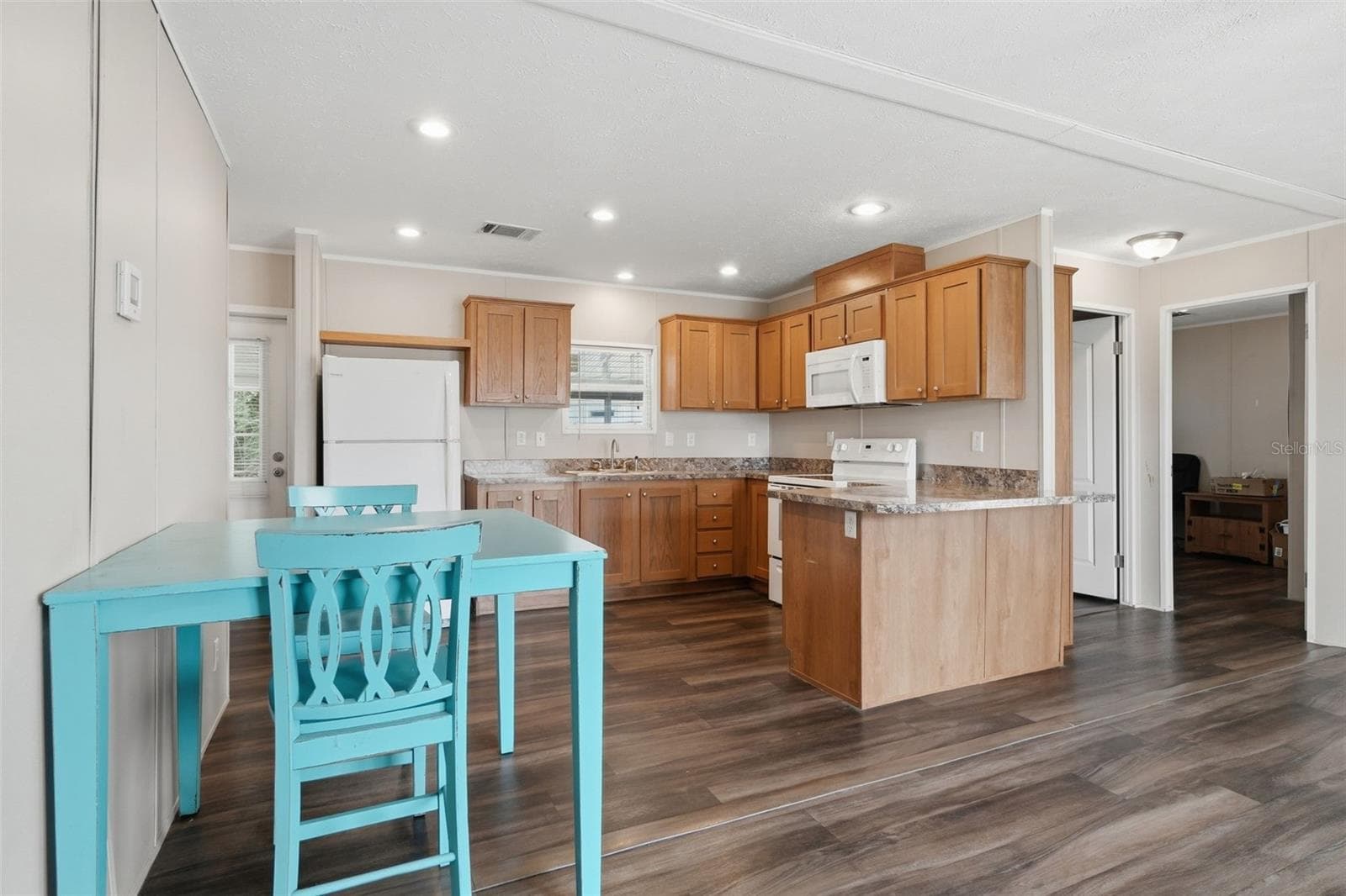 Kitchen/dining area - 4340 CYPRESS WAY, EDGEWATER