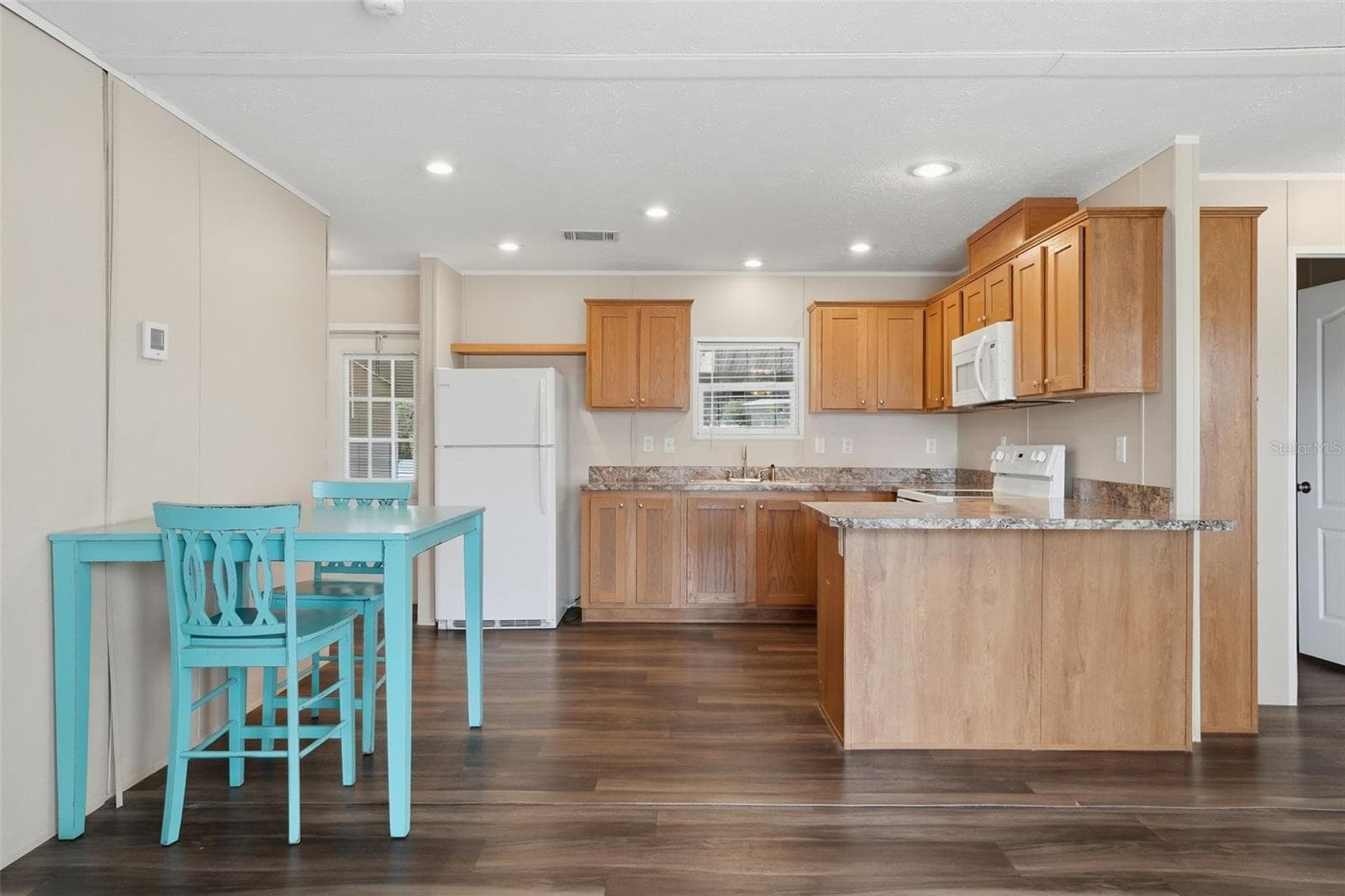 Kitchen/dining area - 4340 CYPRESS WAY, EDGEWATER