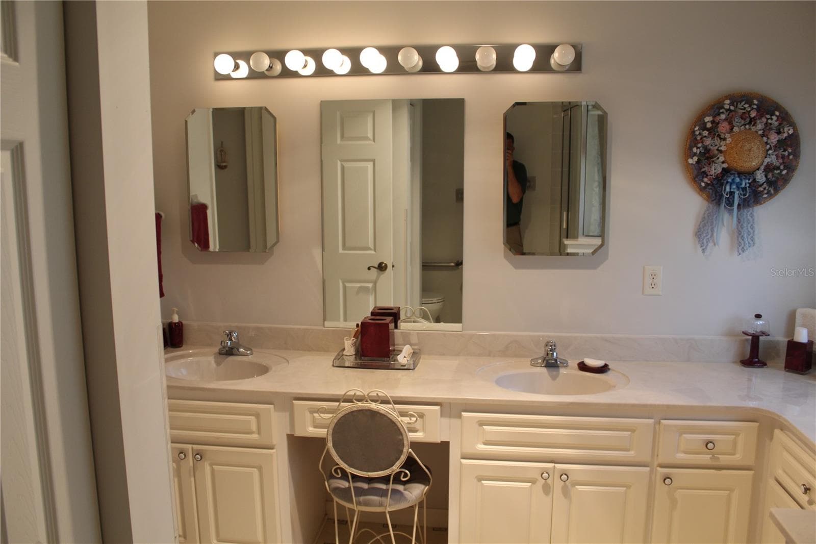 Single Family Residence at 11375 SE 175TH LN, SUMMERFIELD, photo 32 of 68