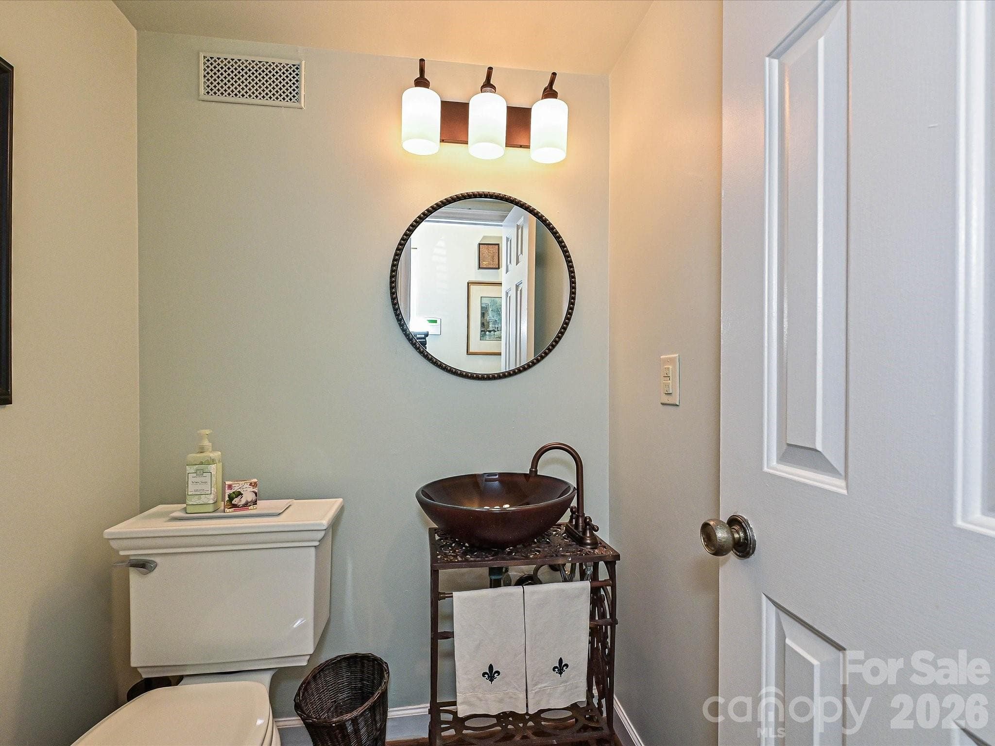 Powder room - 4313 Silo Lane, Charlotte