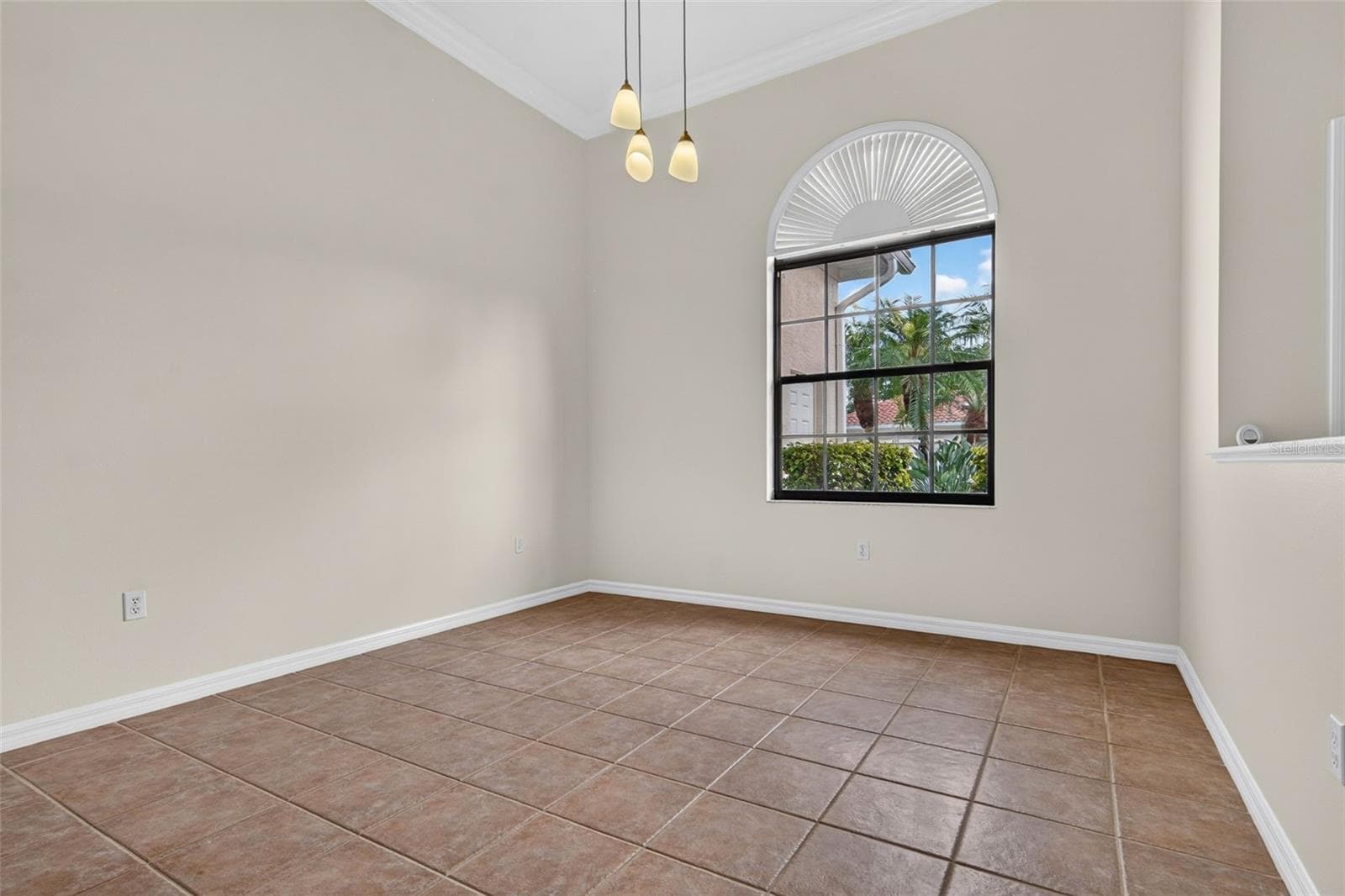 Single Family Residence at 679 SAWGRASS BRIDGE RD, VENICE, photo 10 of 88