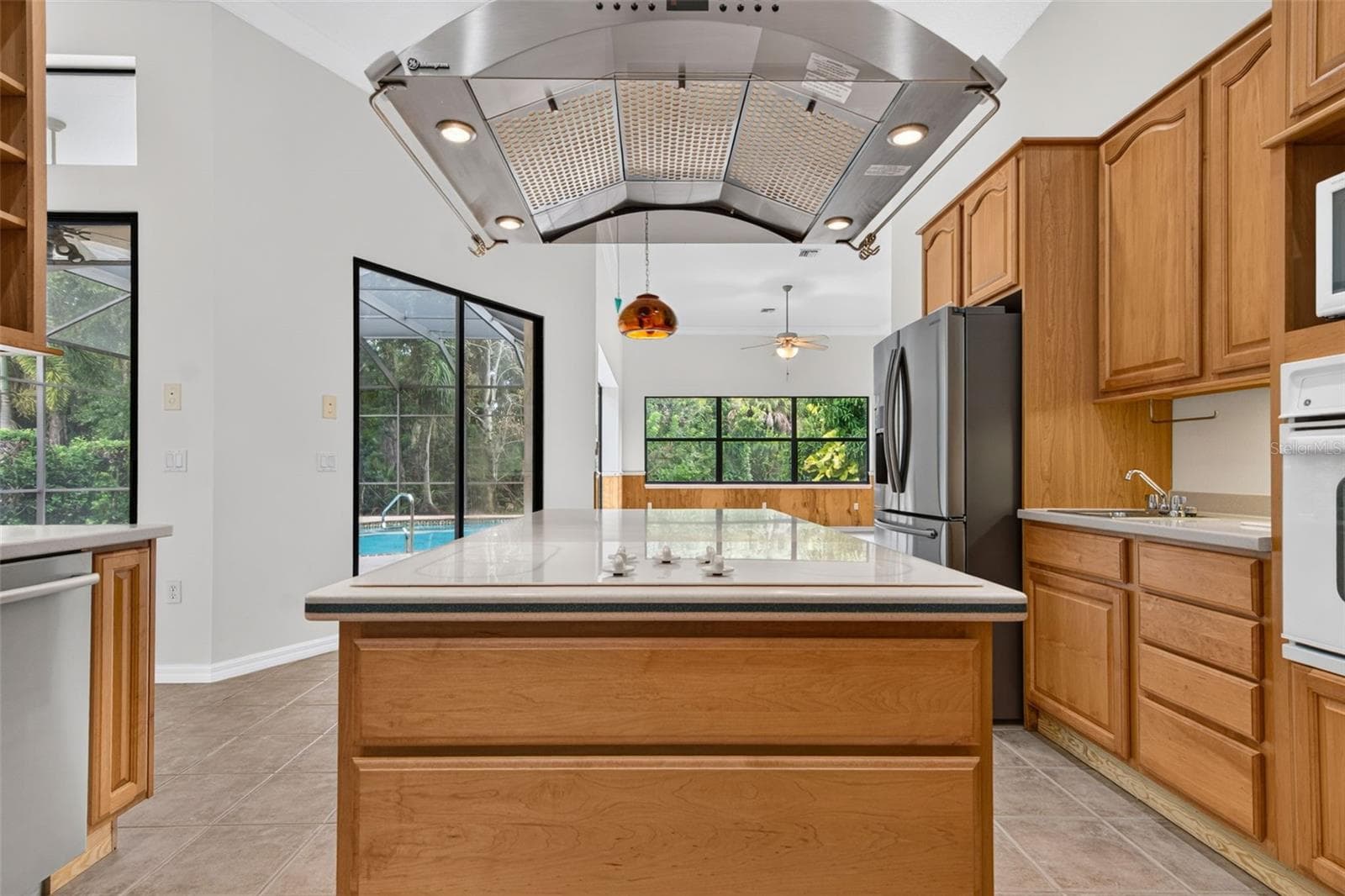 Single Family Residence at 679 SAWGRASS BRIDGE RD, VENICE, photo 21 of 88