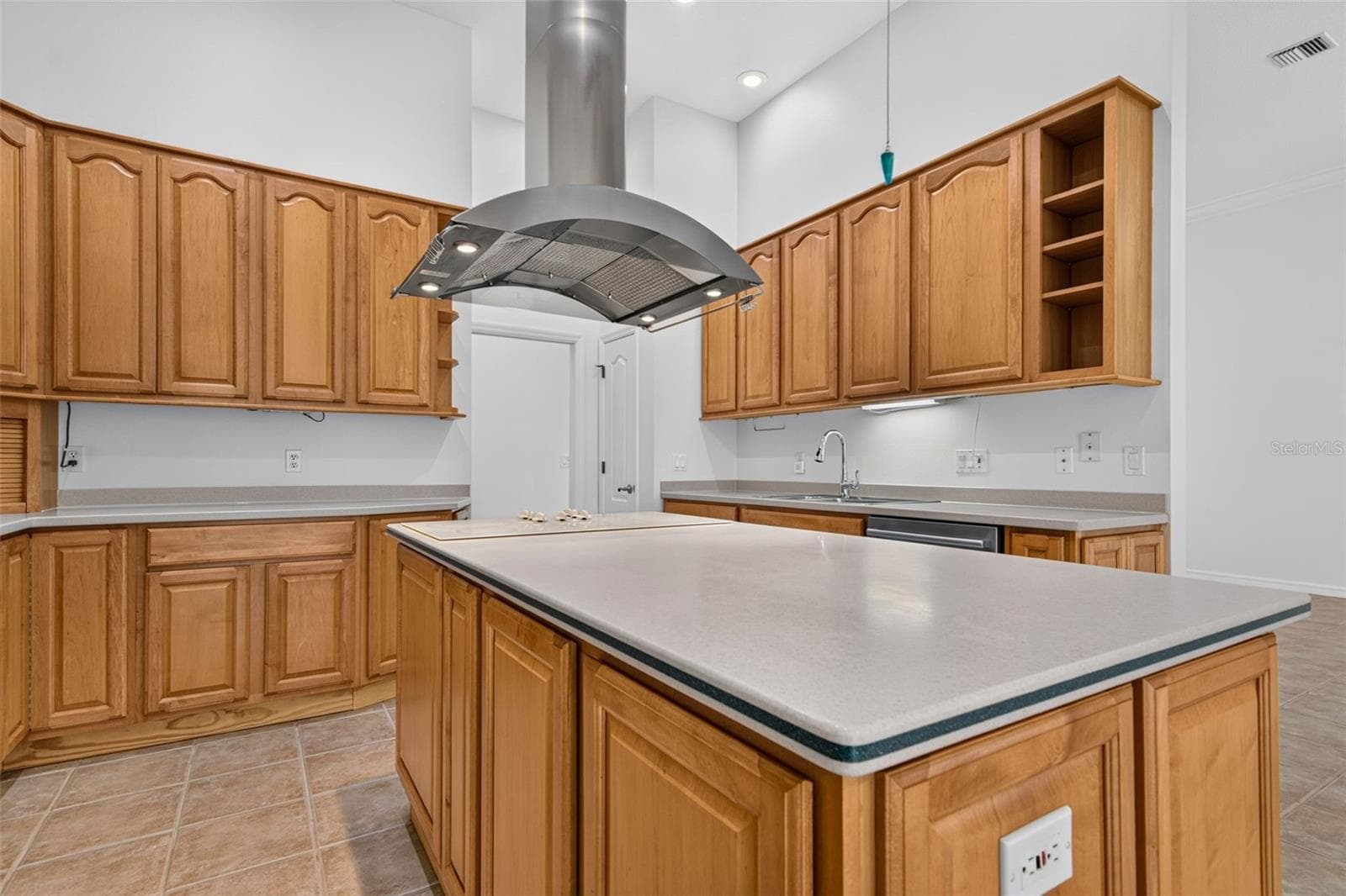 Single Family Residence at 679 SAWGRASS BRIDGE RD, VENICE, photo 26 of 88