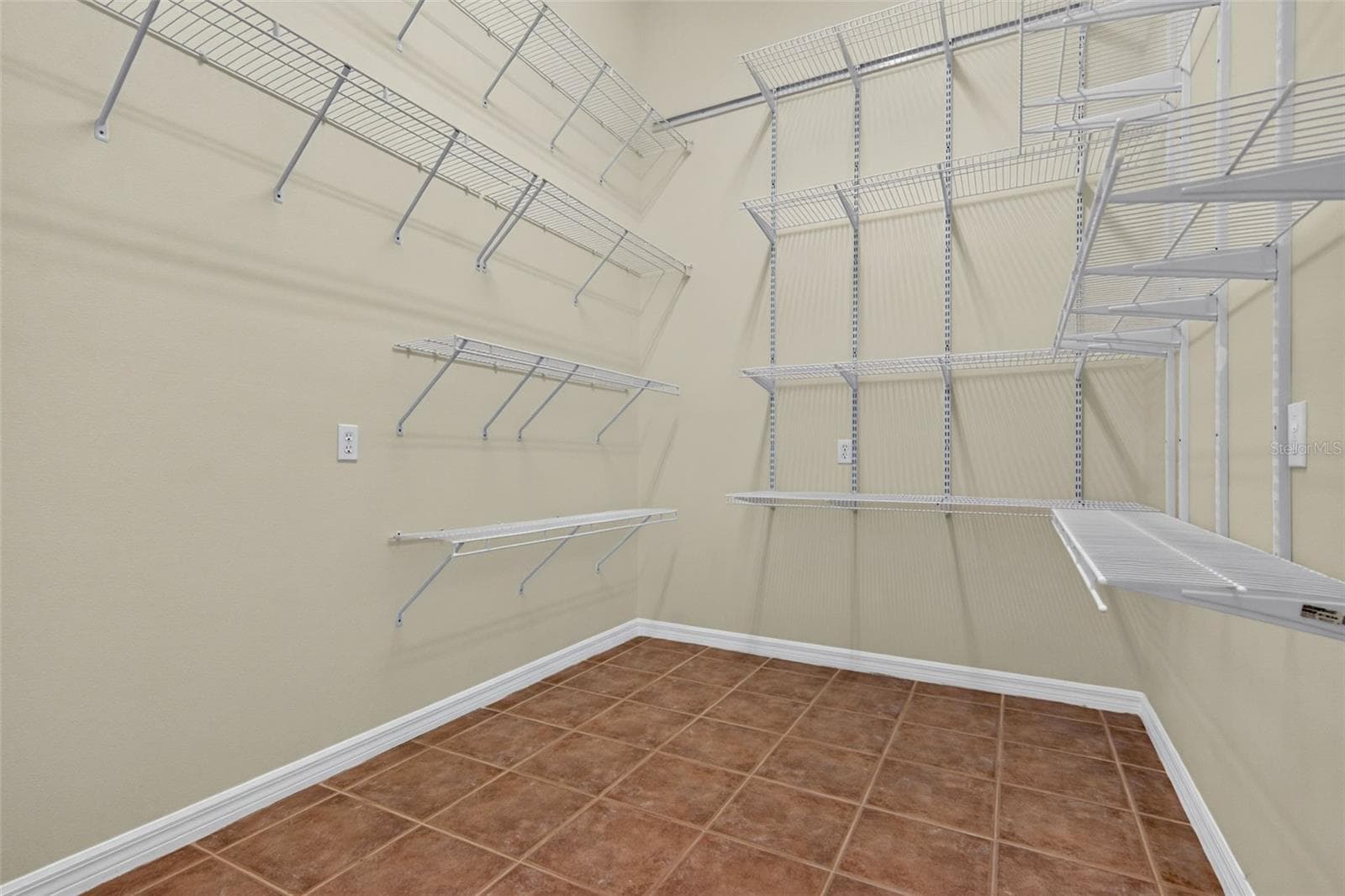Single Family Residence at 679 SAWGRASS BRIDGE RD, VENICE, photo 58 of 88