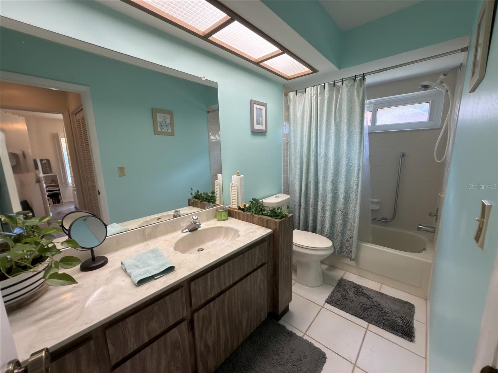 Single Family Residence at 1382 GLENGARRY DR, PALM HARBOR, photo 19 of 40