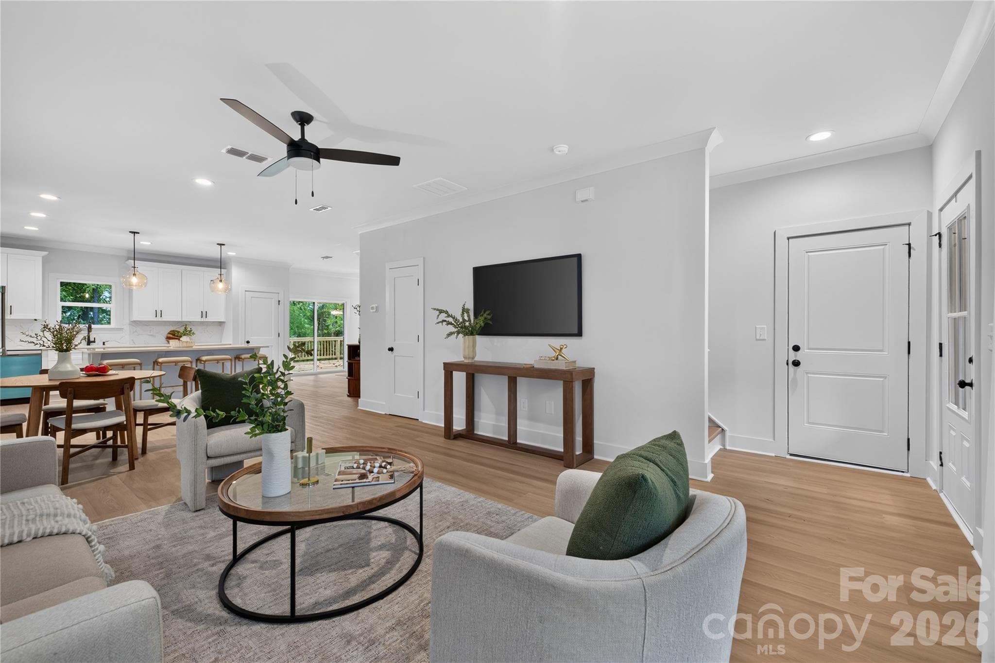 Single Family Residence at 9000 Pinenoll Lane, Charlotte, photo 5 of 30
