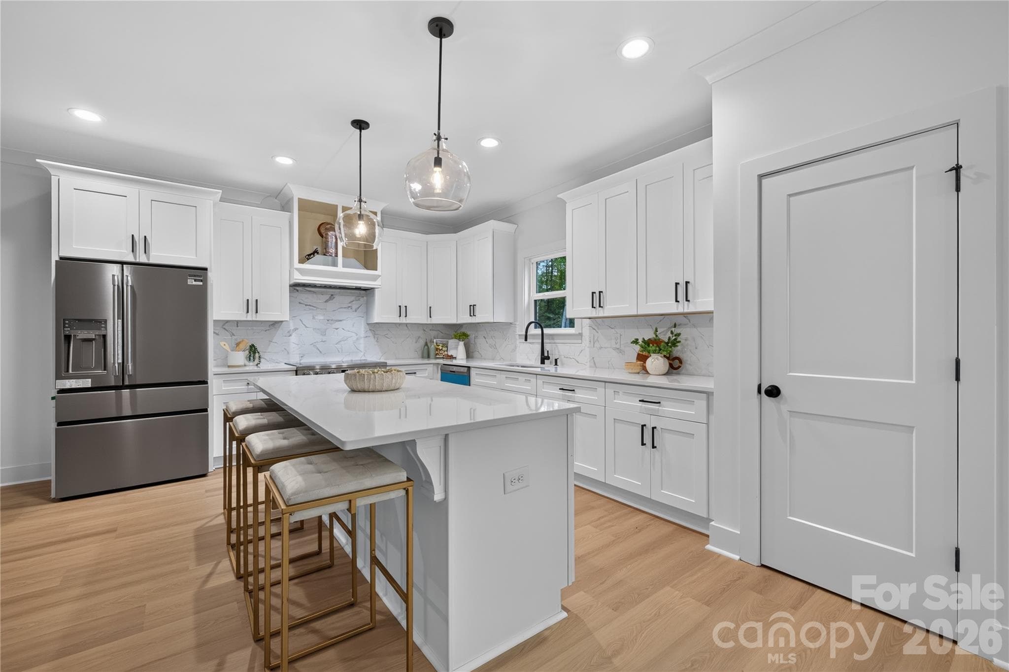 Single Family Residence at 9000 Pinenoll Lane, Charlotte, photo 13 of 30