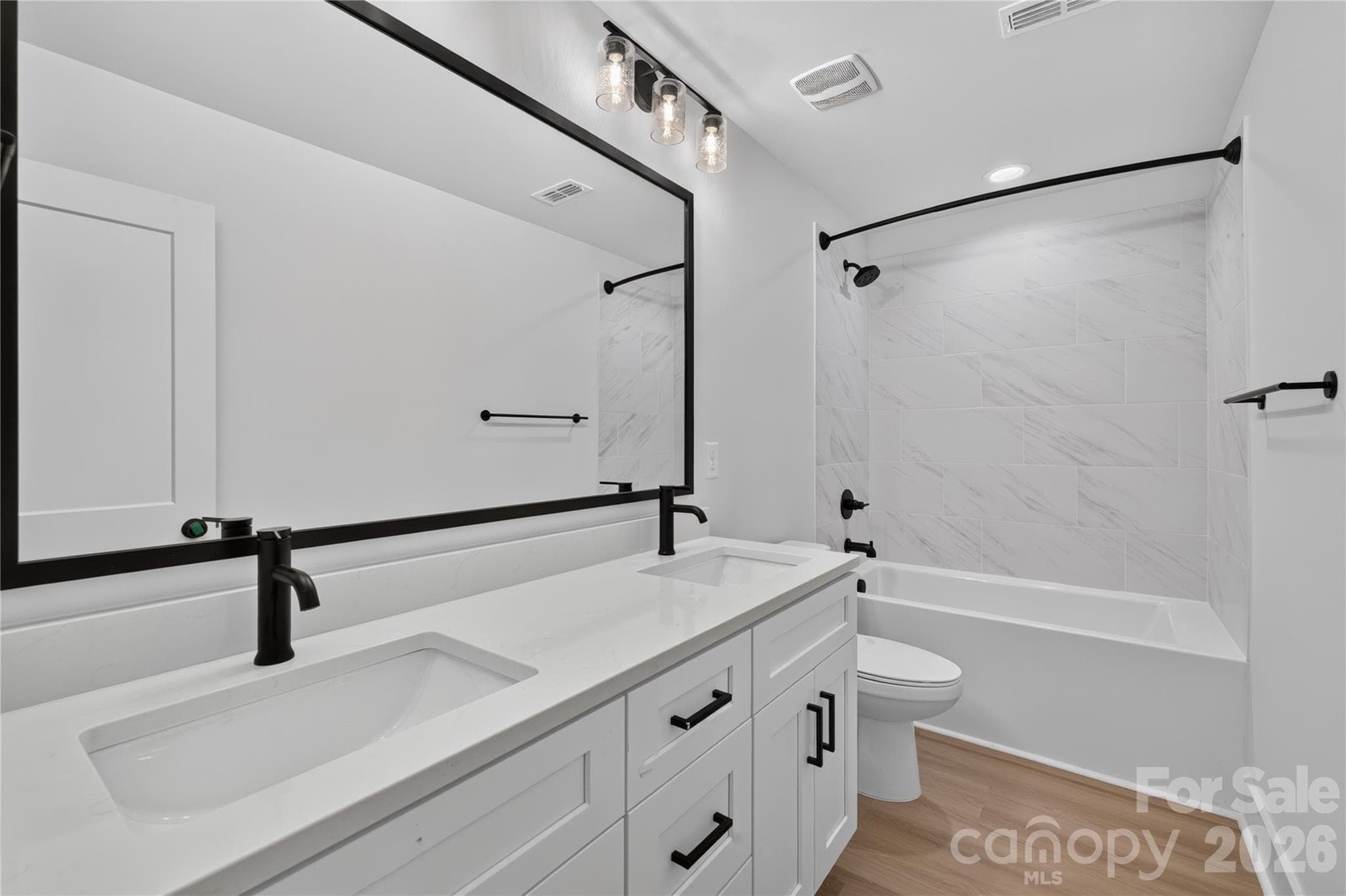 Secondary bathroom - 9000 Pinenoll Lane, Charlotte