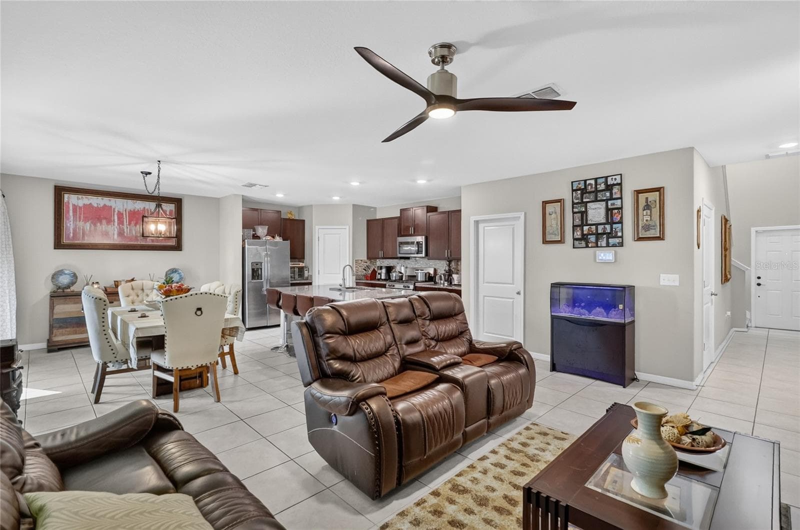 Single Family Residence at 5111 WHITE CHICORY DR, APOLLO BEACH, photo 9 of 52