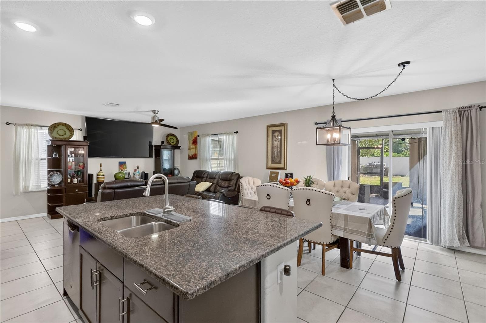 Single Family Residence at 5111 WHITE CHICORY DR, APOLLO BEACH, photo 14 of 52