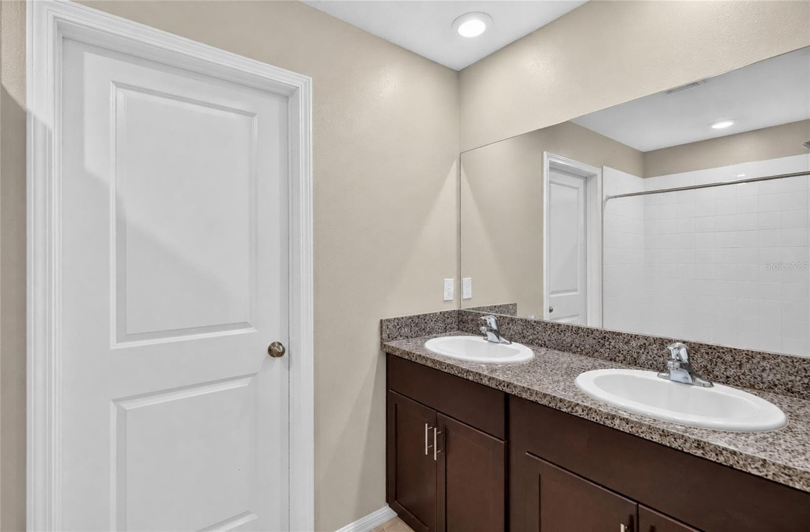 Single Family Residence at 5111 WHITE CHICORY DR, APOLLO BEACH, photo 24 of 52
