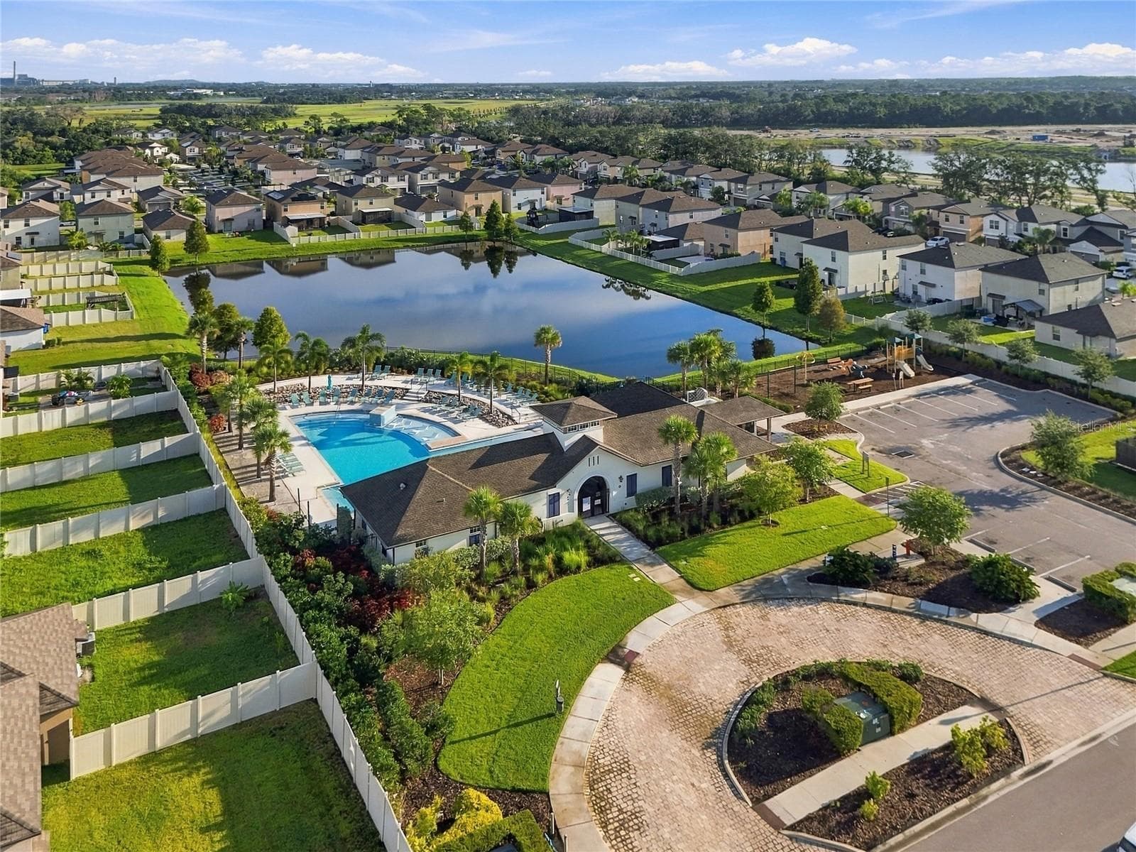 Single Family Residence at 5111 WHITE CHICORY DR, APOLLO BEACH, photo 50 of 52