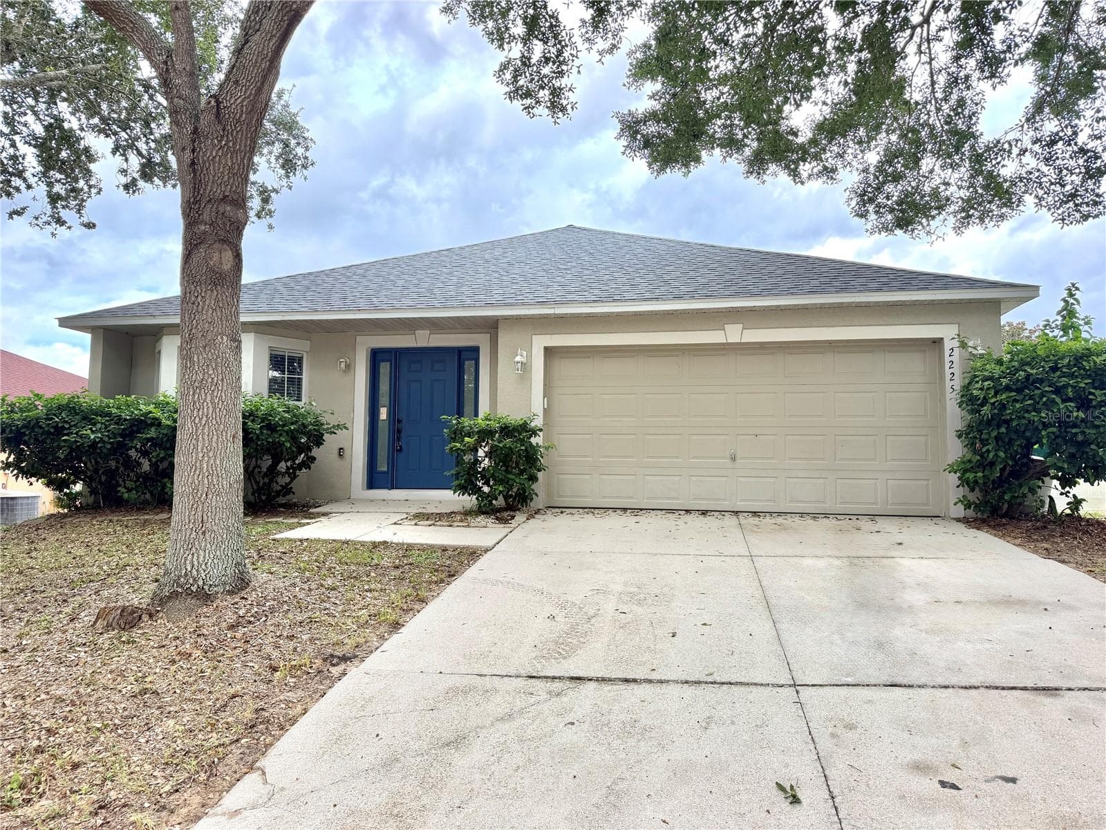 2225 SANDRIDGE CIR