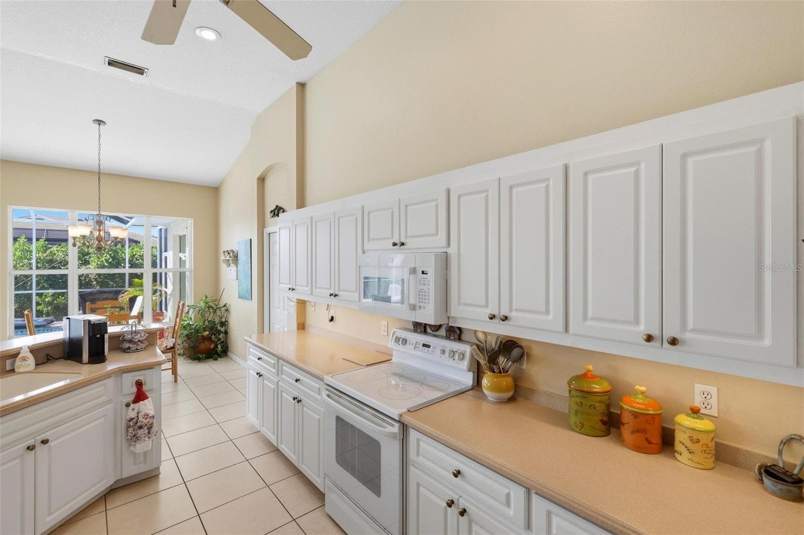 Well-appointed kitchen! - 26419 VIEW DR, PUNTA GORDA