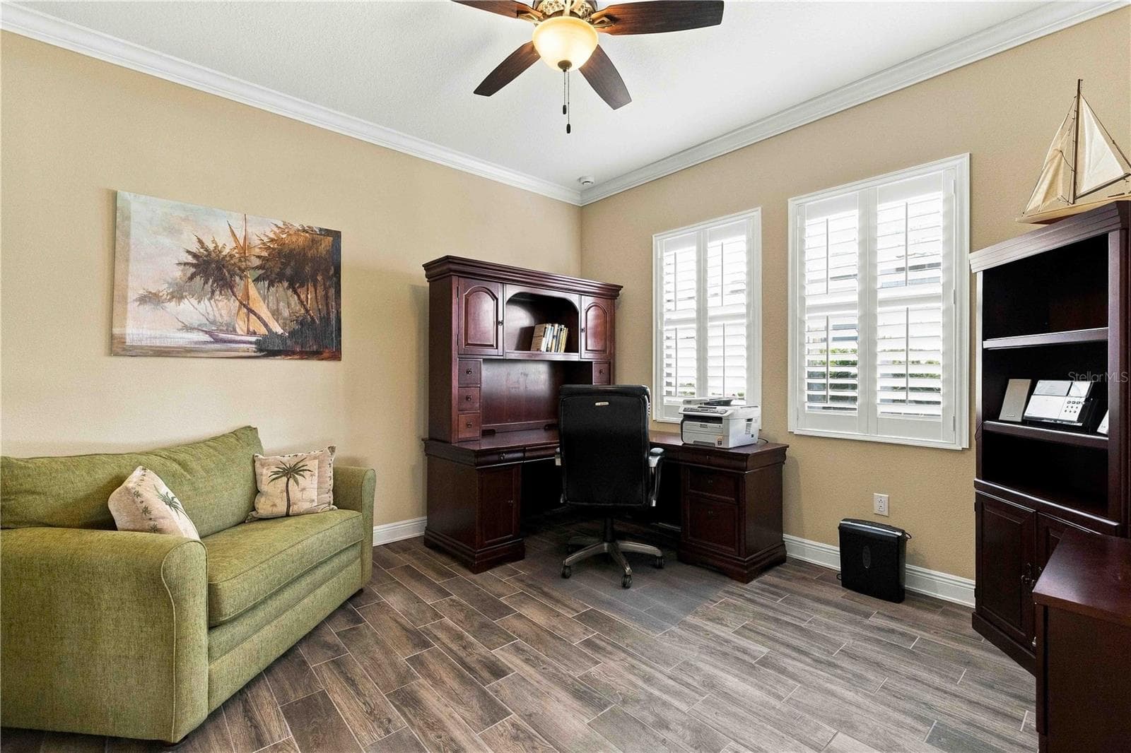 Den - White French doors for privacy - 23739 WAVERLY CIR, VENICE
