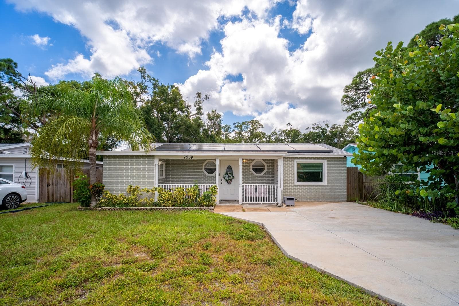 Single Family Residence at 7954 49TH AVE N, ST PETERSBURG, photo 2 of 32
