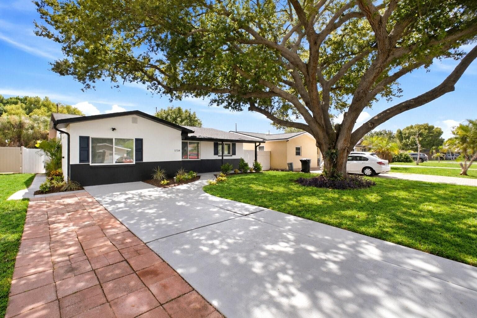 Virtually Staged - 5734 20TH AVE N, ST PETERSBURG