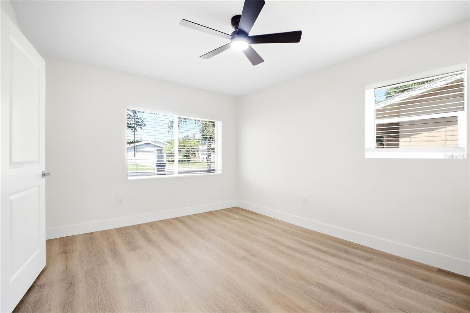 Single Family Residence at 5734 20TH AVE N, ST PETERSBURG, photo 28 of 50