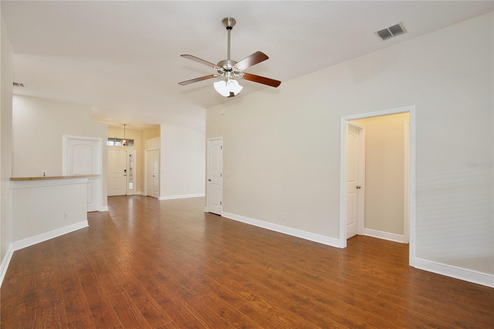 Single Family Residence at 942 WILLOW OAK LOOP, MINNEOLA, photo 11 of 42
